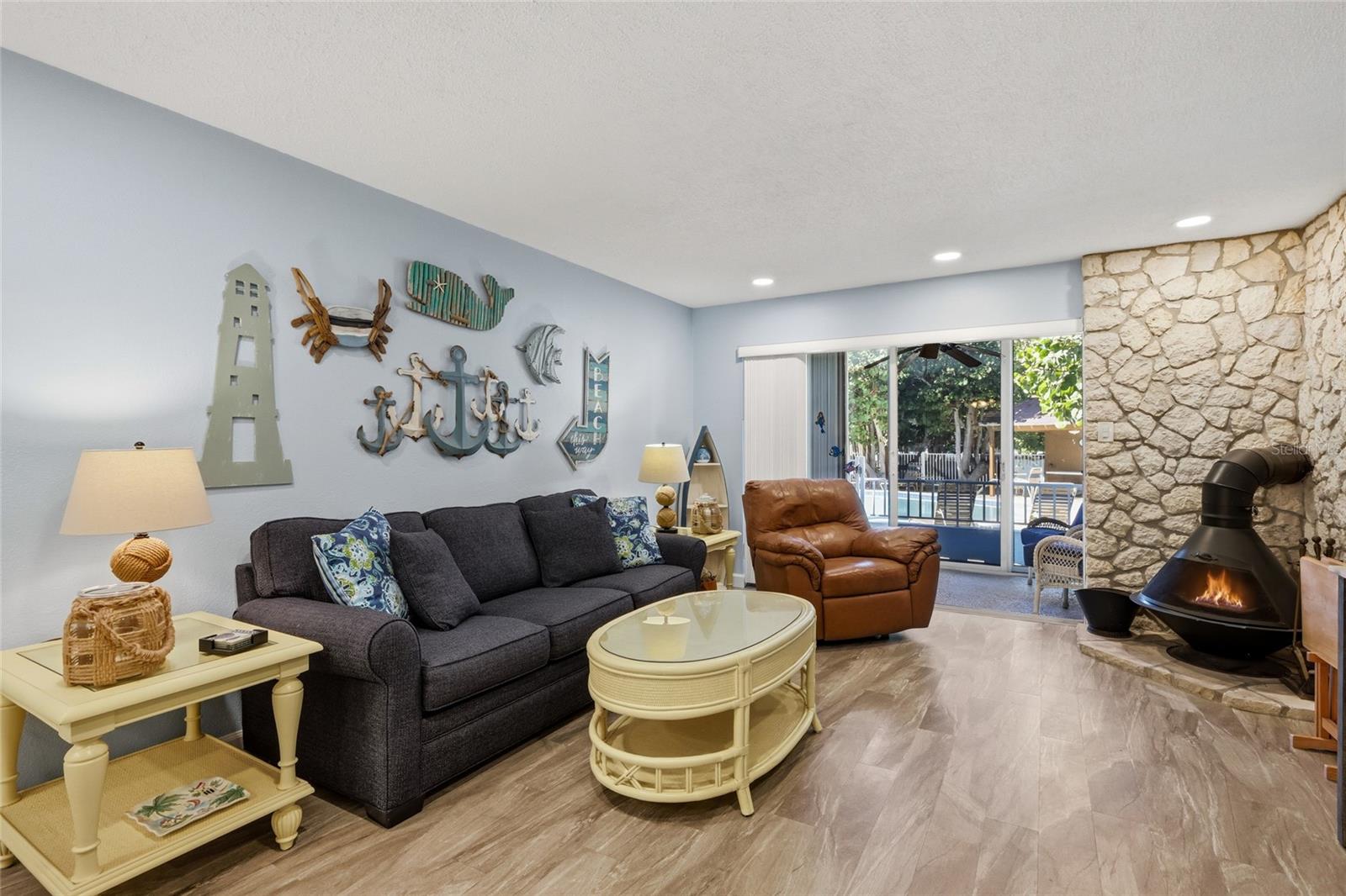 CAYMAN CAY VILLAS - Residential