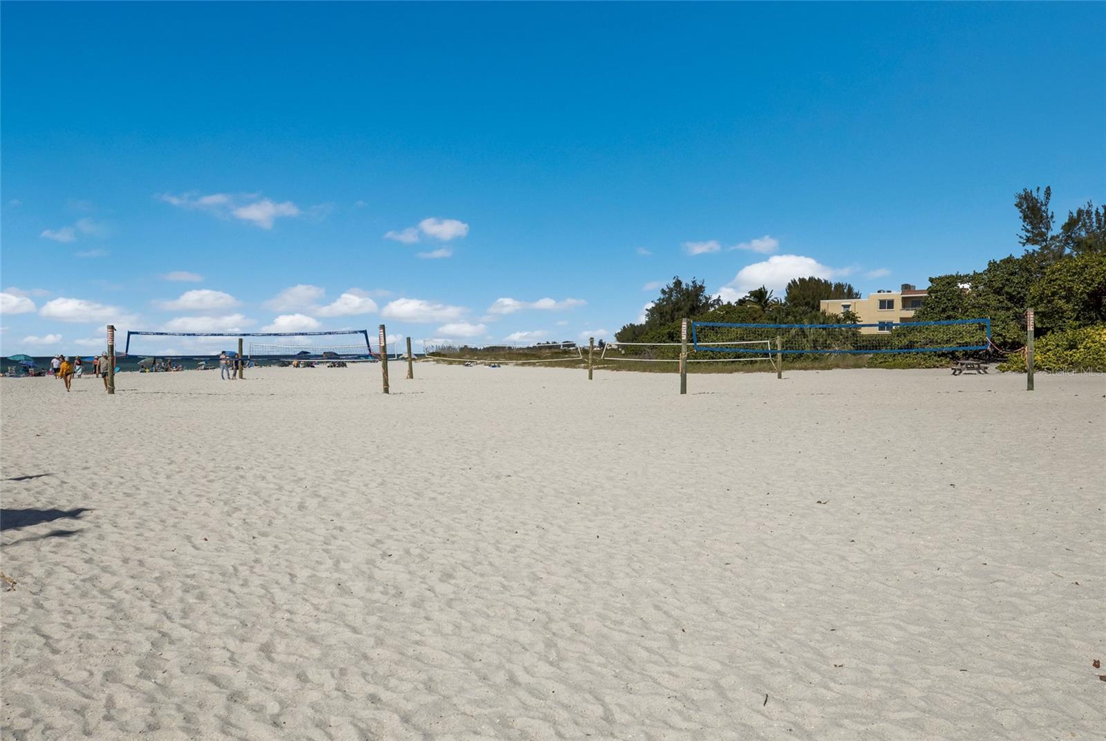 CAYMAN CAY VILLAS - Residential