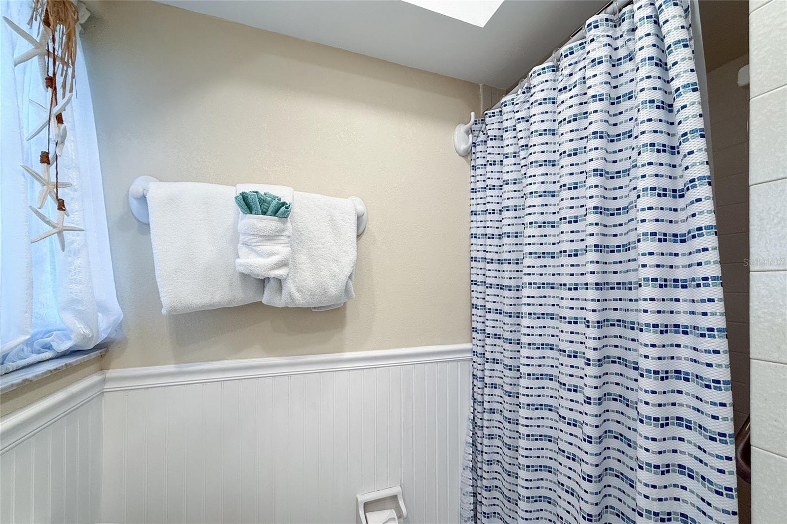 CAYMAN CAY VILLAS - Residential