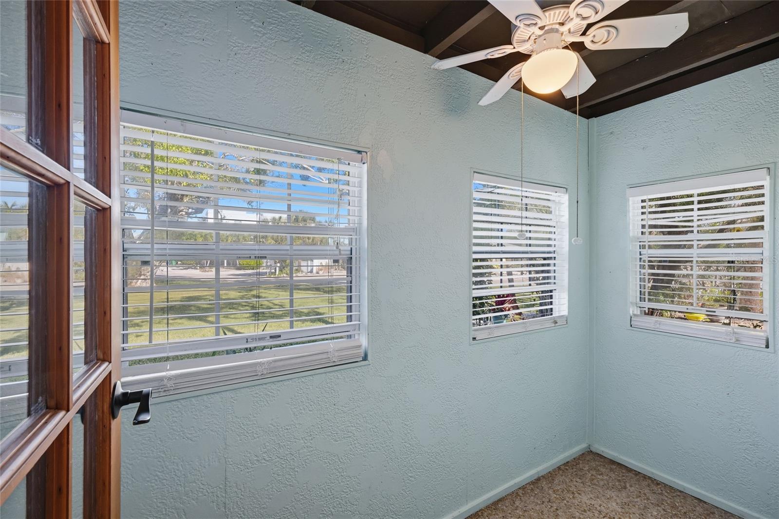 CAYMAN CAY VILLAS - Residential