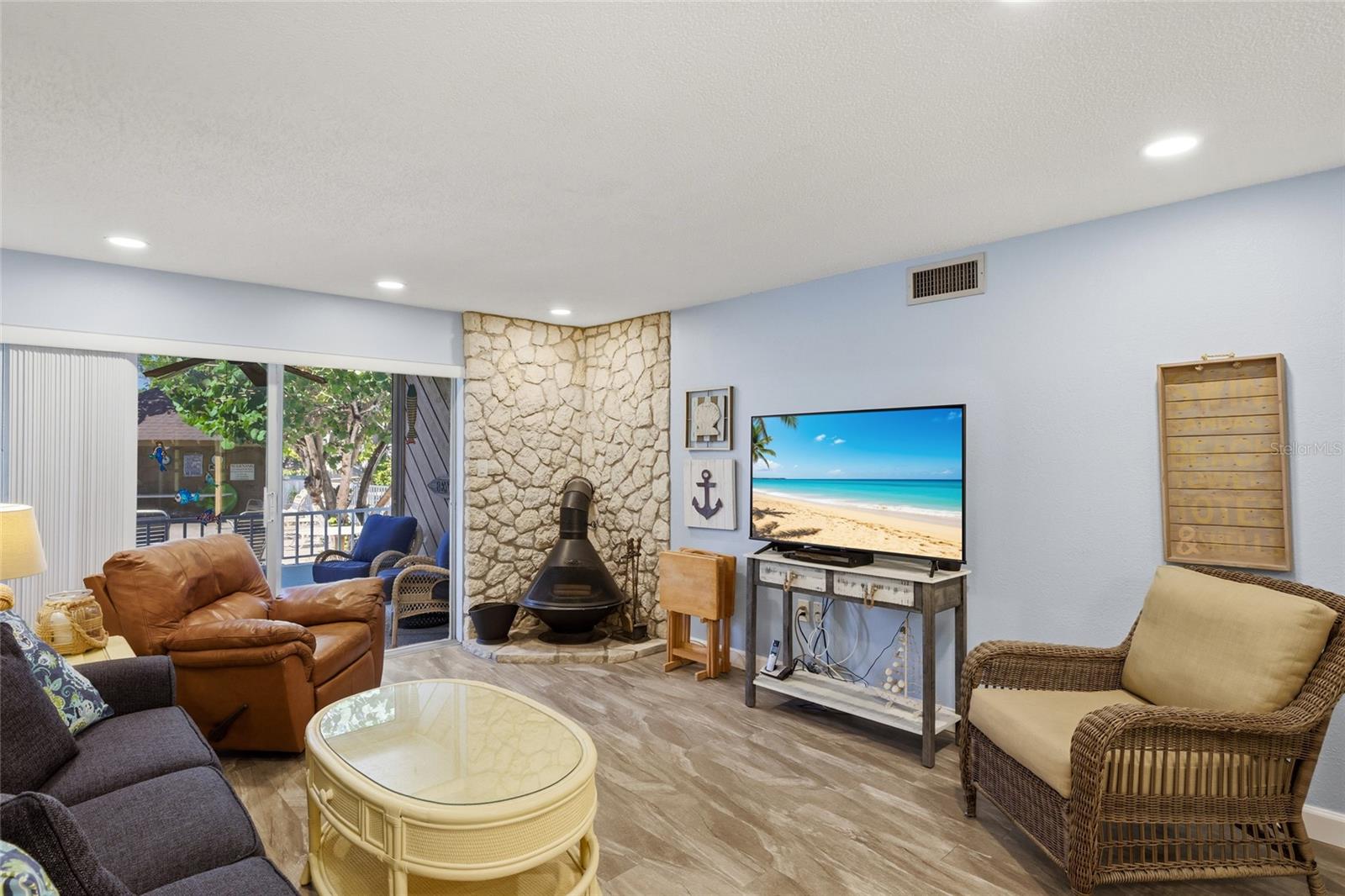 CAYMAN CAY VILLAS - Residential