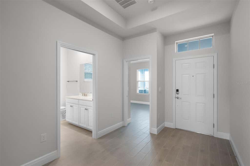 Photo of 11893 Shine View Lane, Winter Garden, FL 34787 (MLS # O6431103)