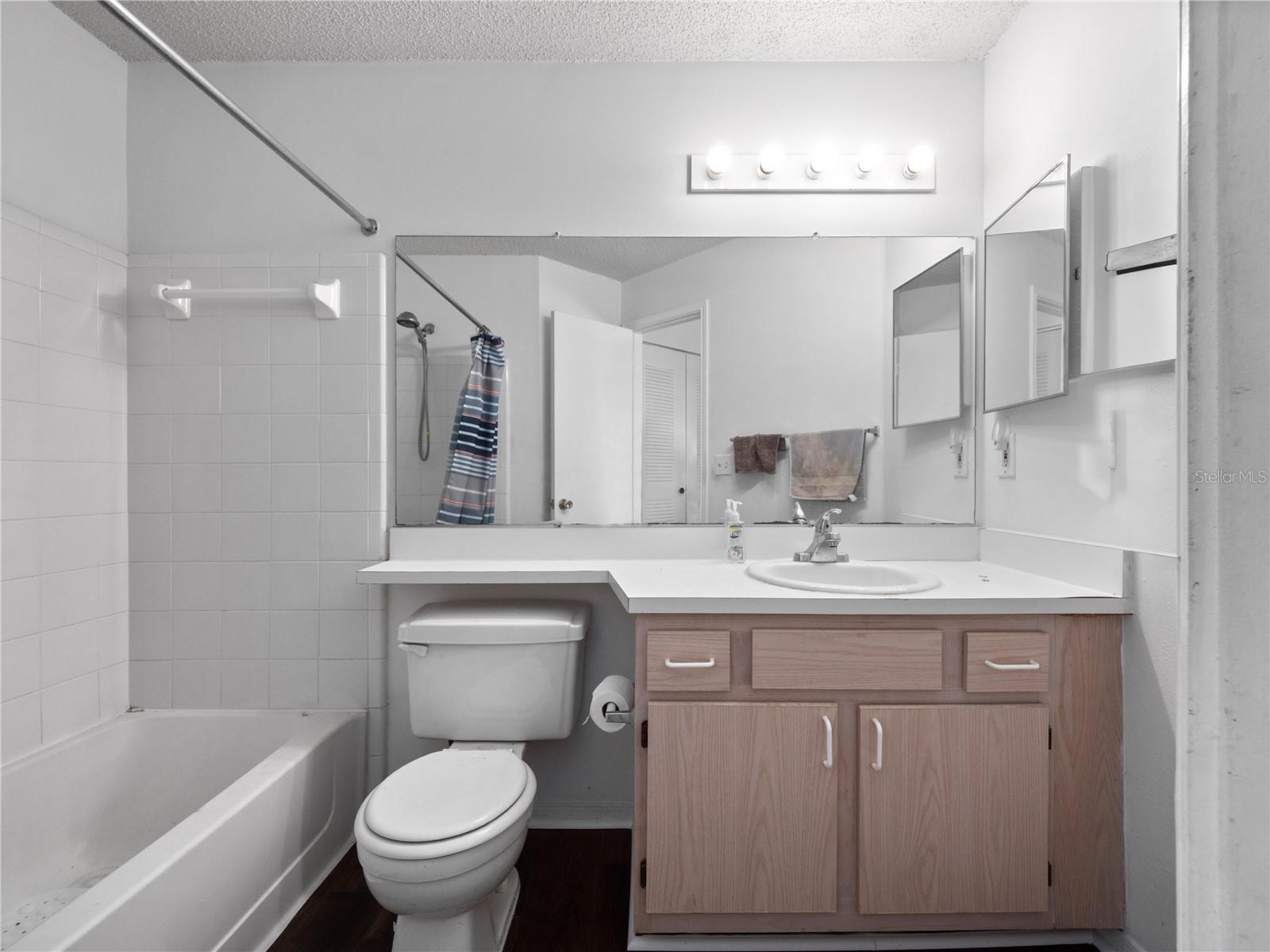 REGENCY PARK AT LAKE MARY - Residential