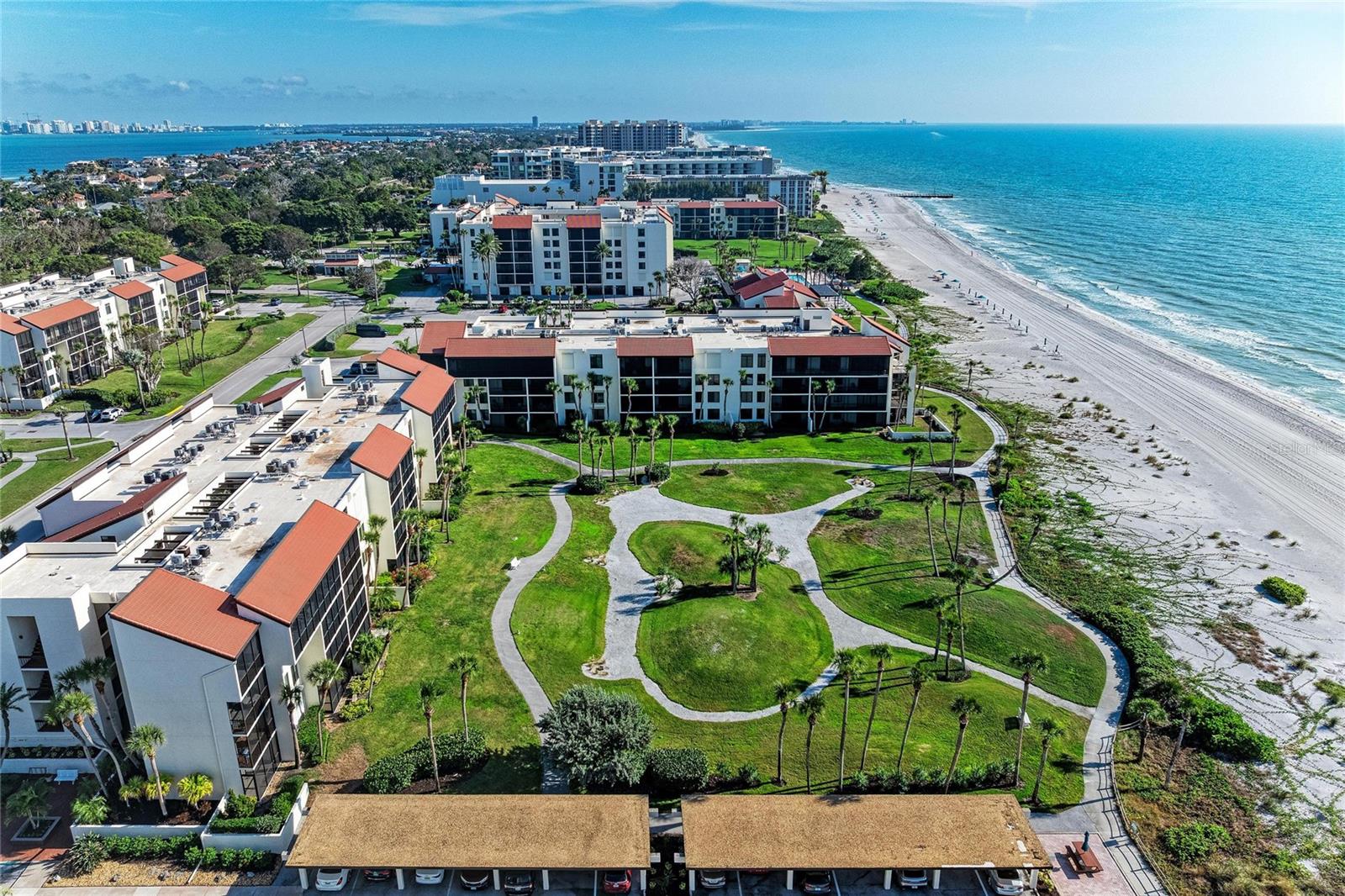 SEAPLACE III - Residential