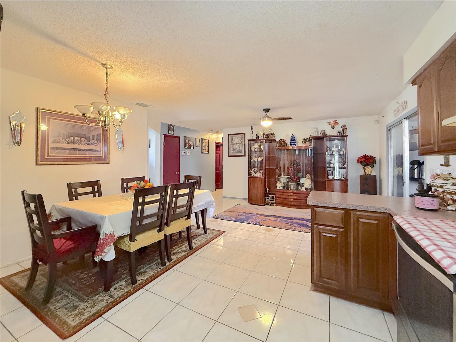 SUMMERSET - Residential