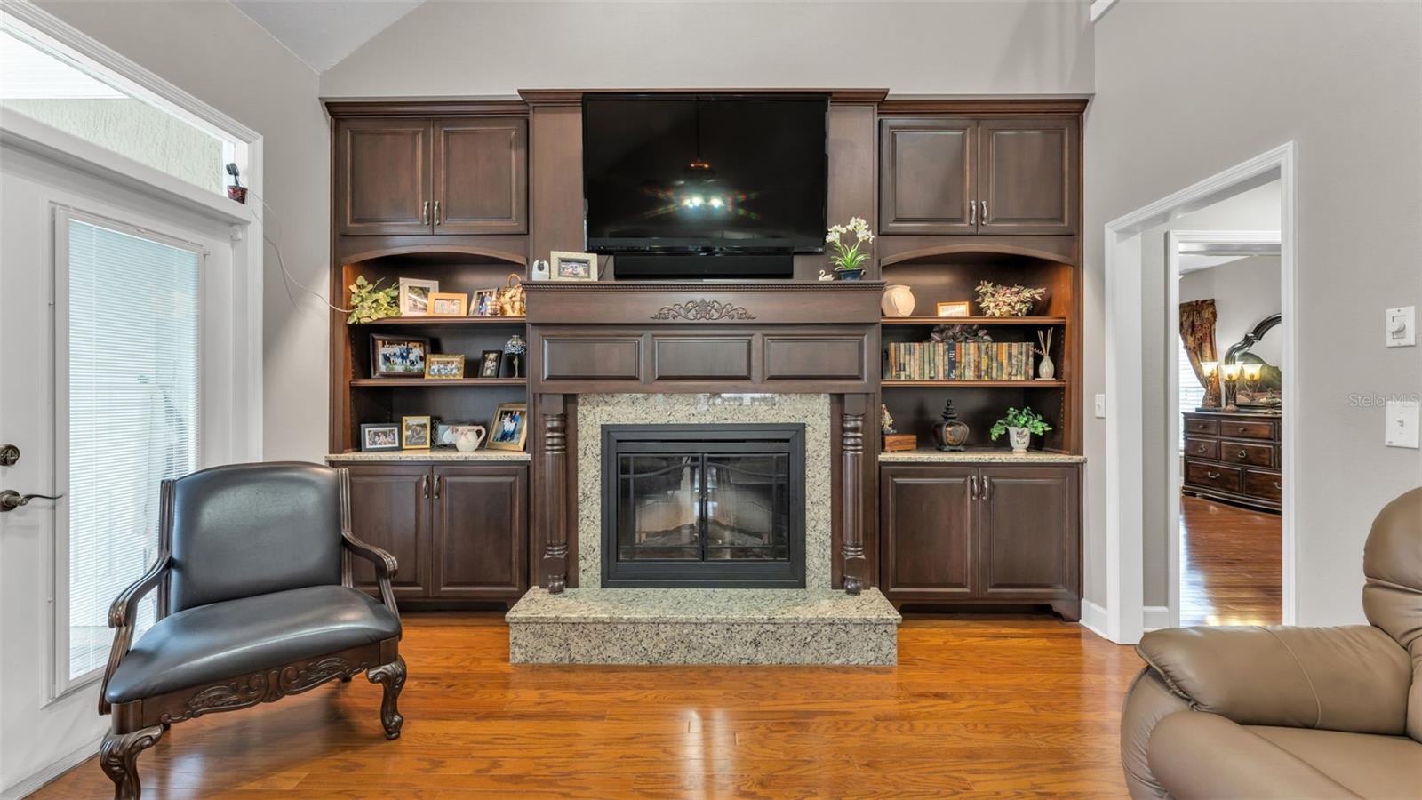 EMERALD RIDGE - Residential