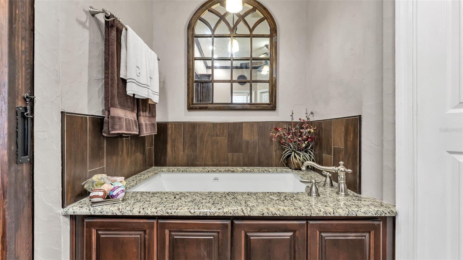 EMERALD RIDGE - Residential