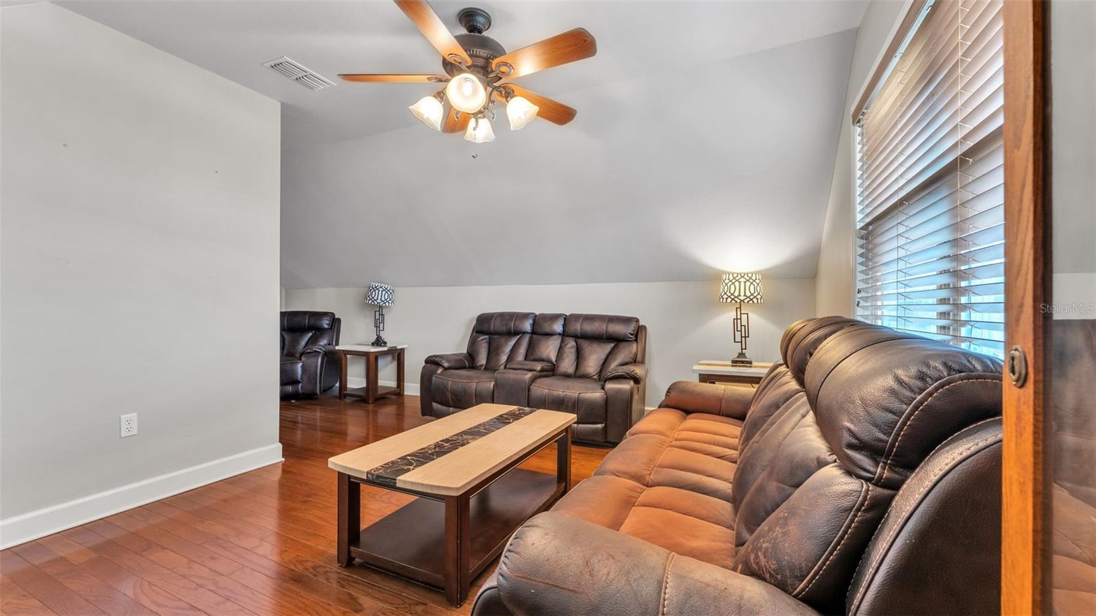 EMERALD RIDGE - Residential