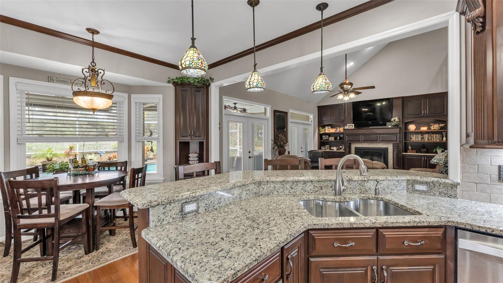 EMERALD RIDGE - Residential