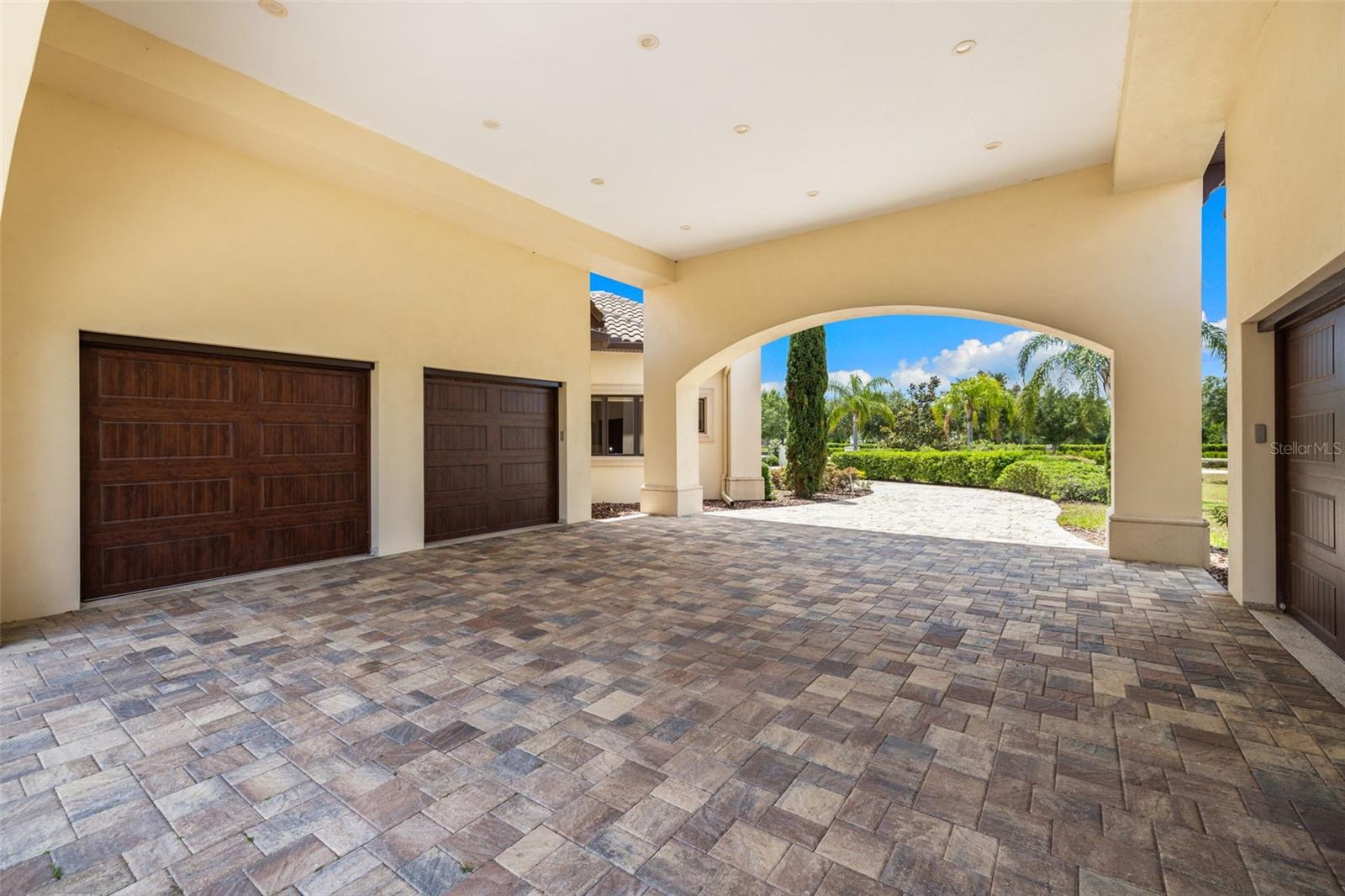 STEEPLECHASE - Residential