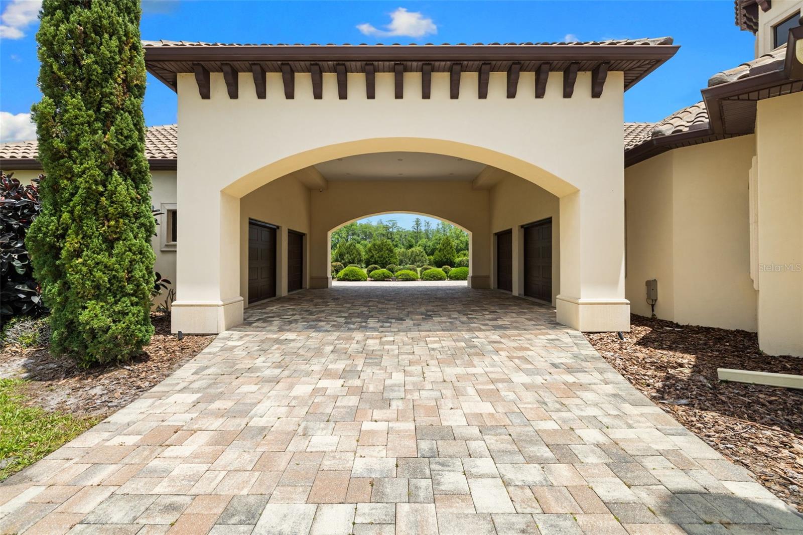 STEEPLECHASE - Residential