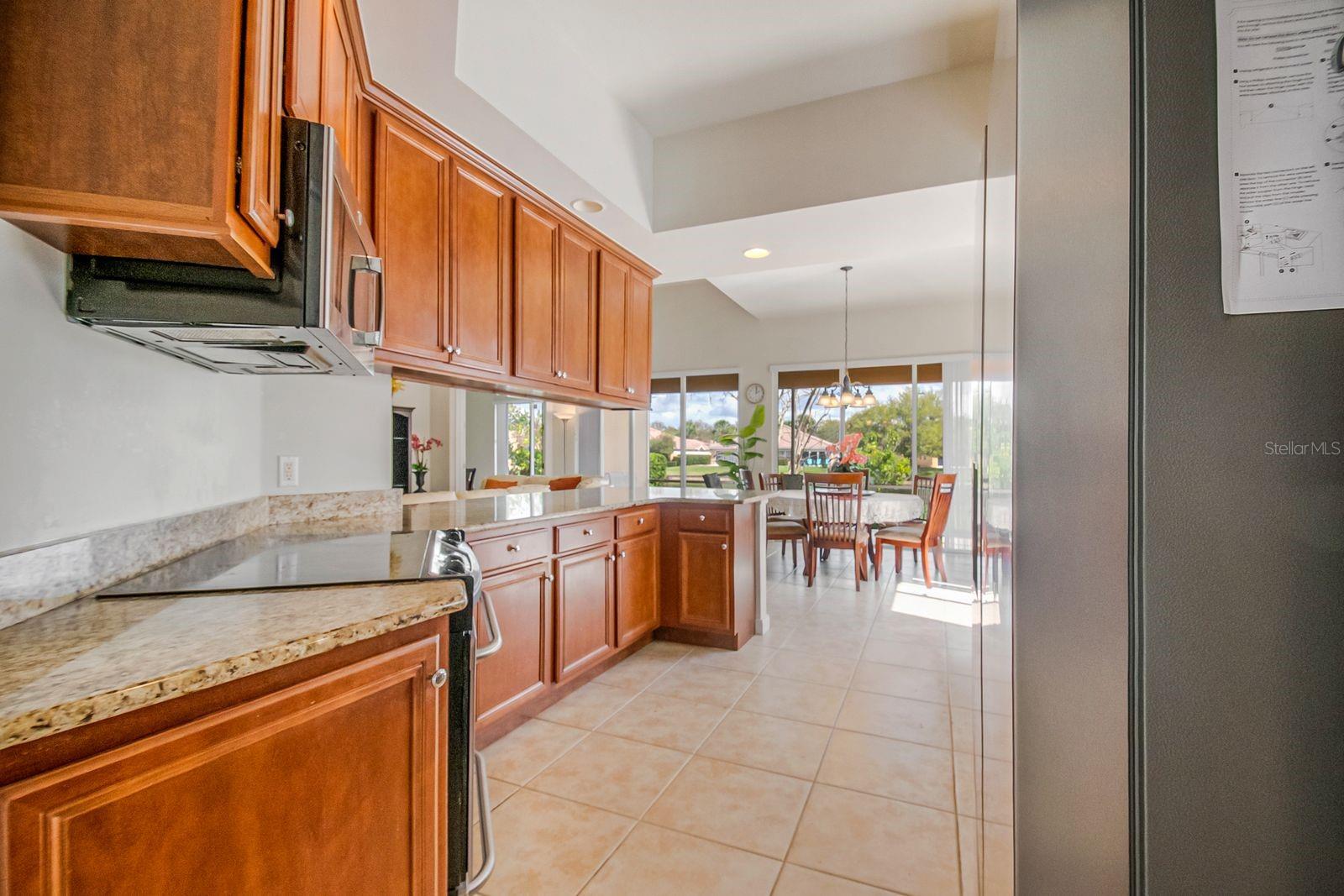 VILLAGEWALK/LK NONAD & 01 - Residential Lease