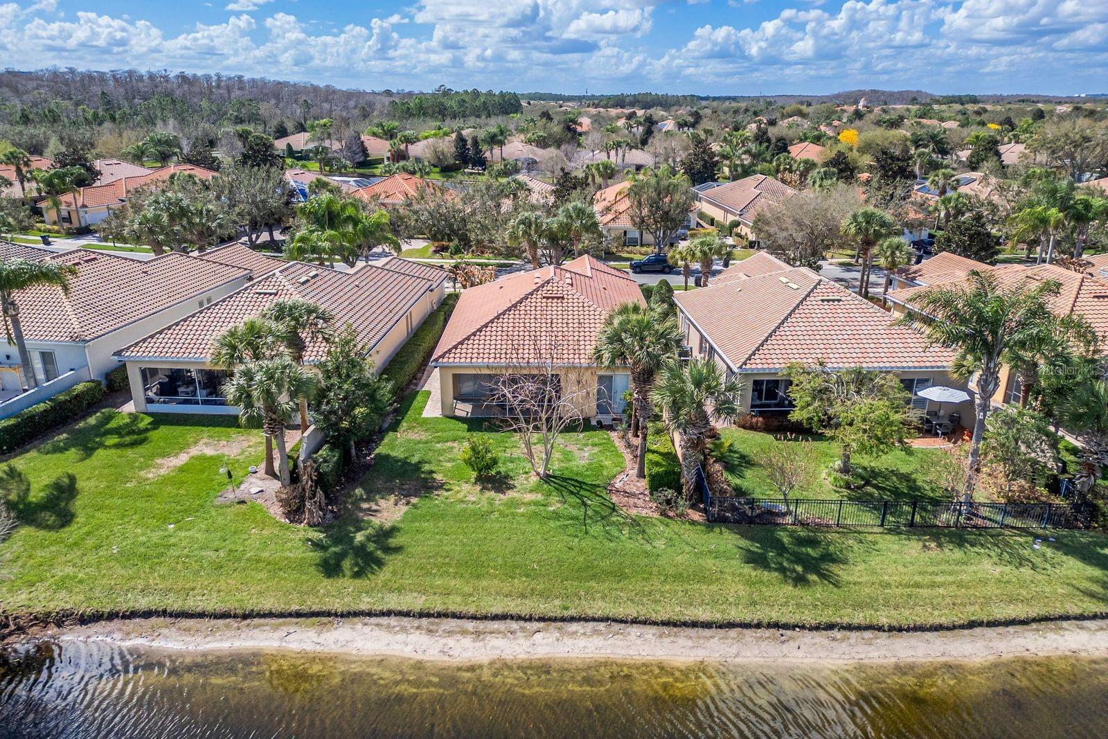 VILLAGEWALK/LK NONAD & 01 - Residential Lease