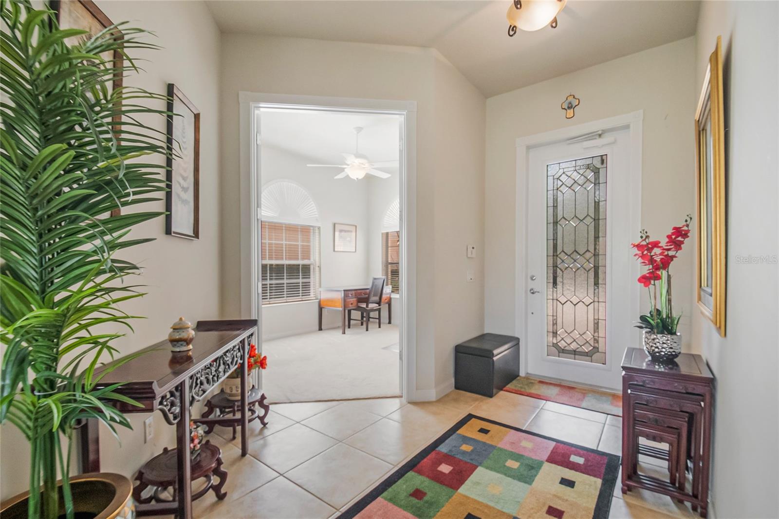 VILLAGEWALK/LK NONAD & 01 - Residential Lease