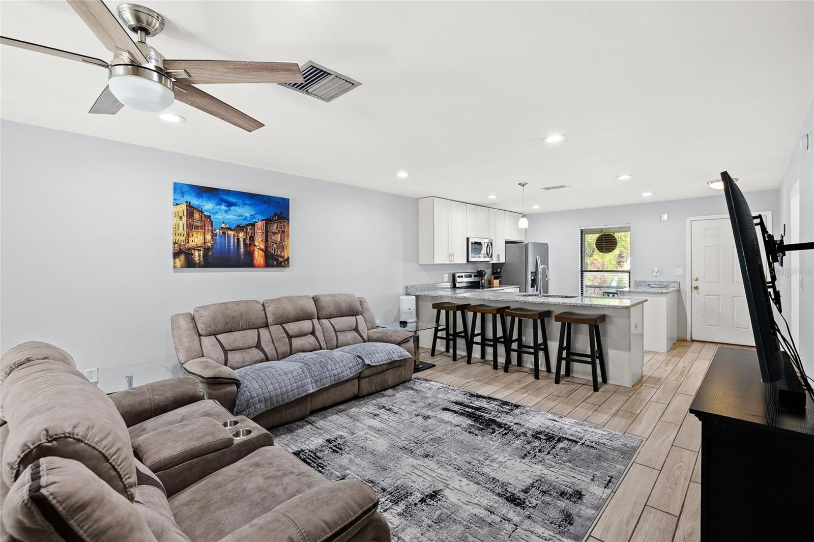 VILLAS OF BEACON GROVES - Residential