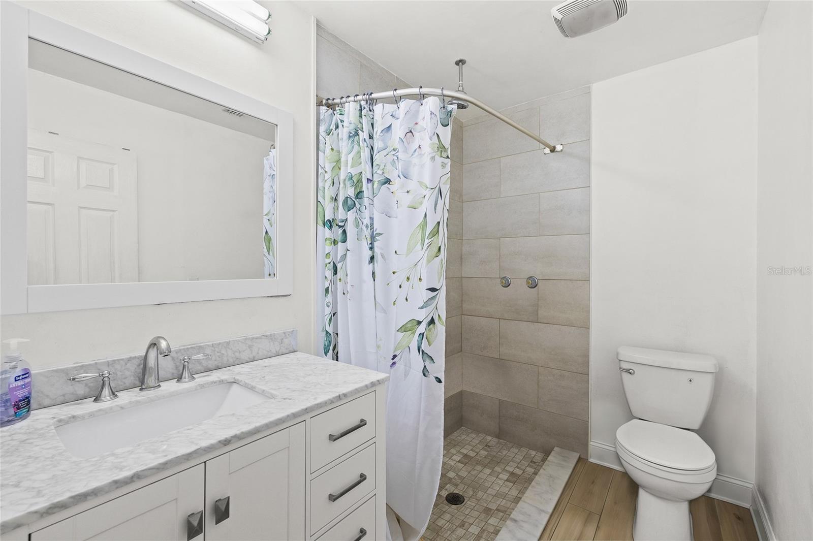 VILLAS OF BEACON GROVES - Residential