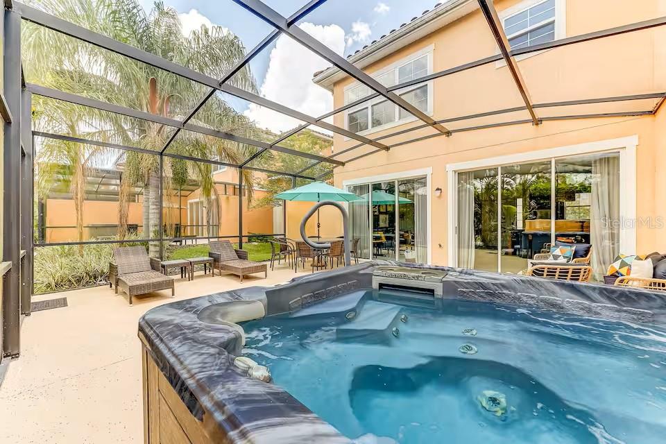 REGAL OAKS AT OLD TOWN - Residential