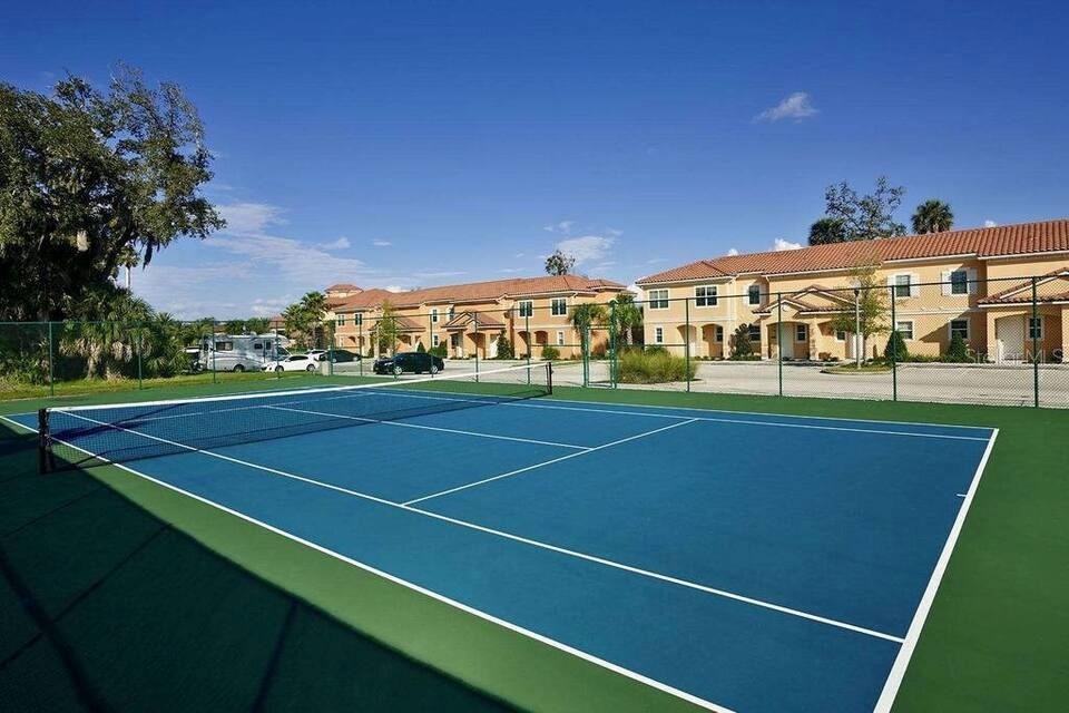 REGAL OAKS AT OLD TOWN - Residential