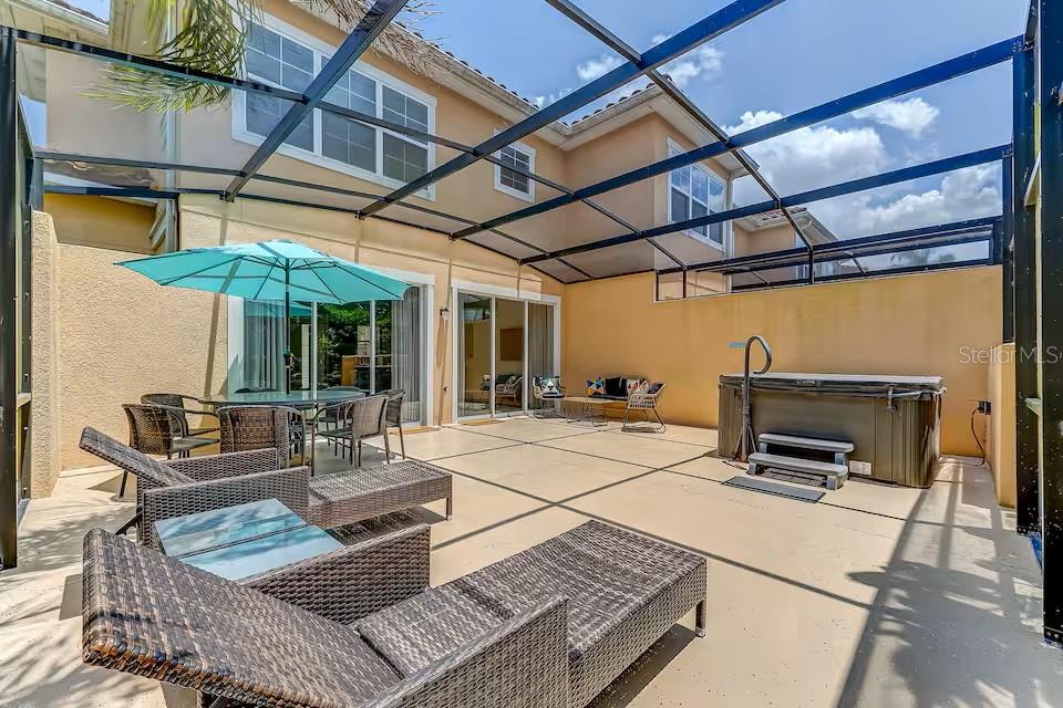 REGAL OAKS AT OLD TOWN - Residential