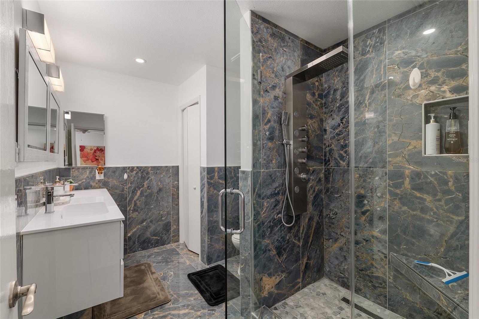 VILLAGES/MAIRON COUNTY UN 52 - Residential