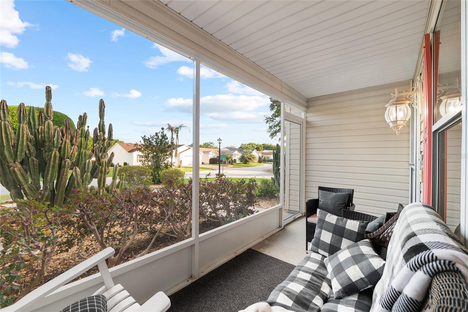 VILLAGES/MAIRON COUNTY UN 52 - Residential