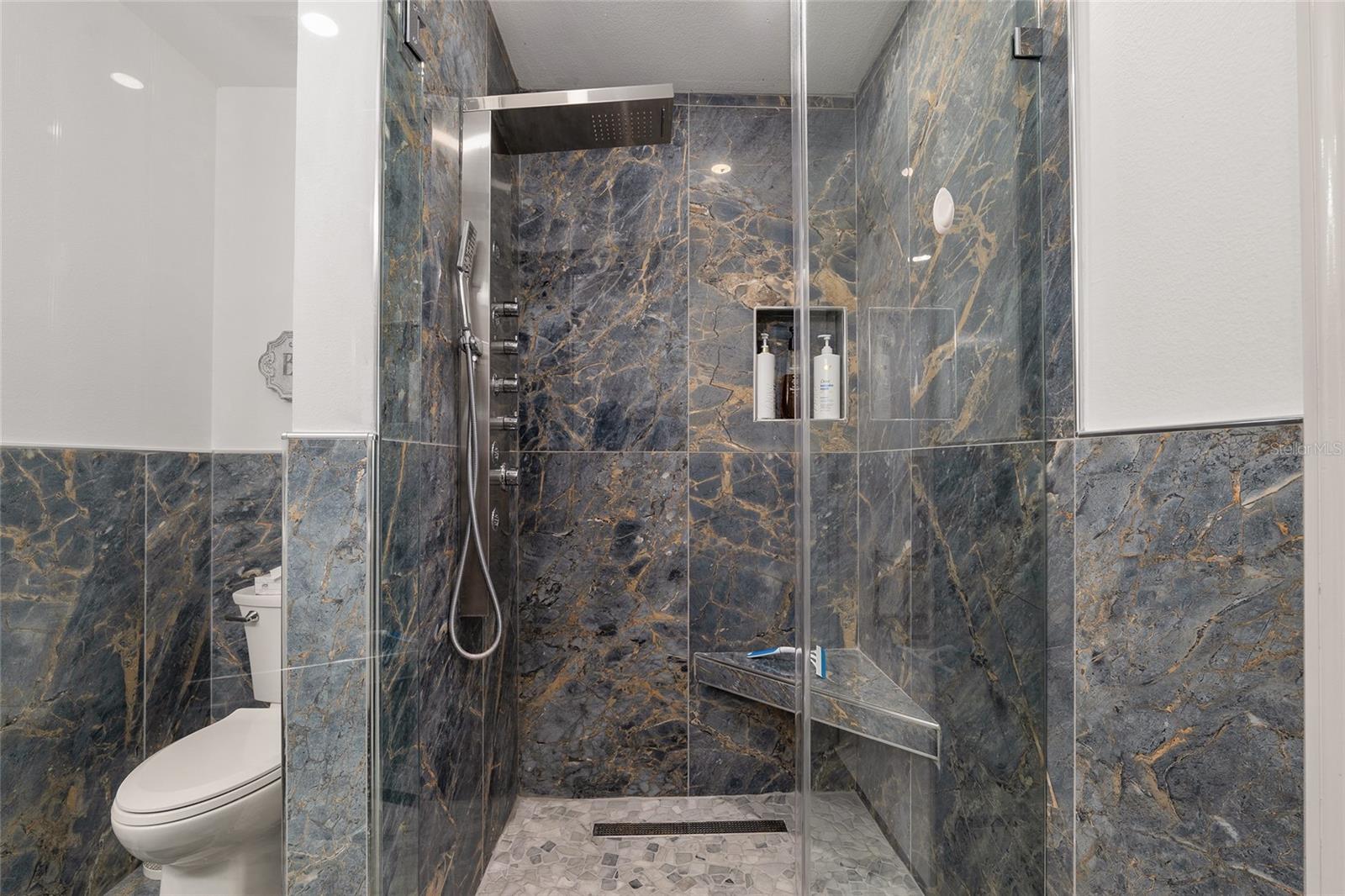 VILLAGES/MAIRON COUNTY UN 52 - Residential