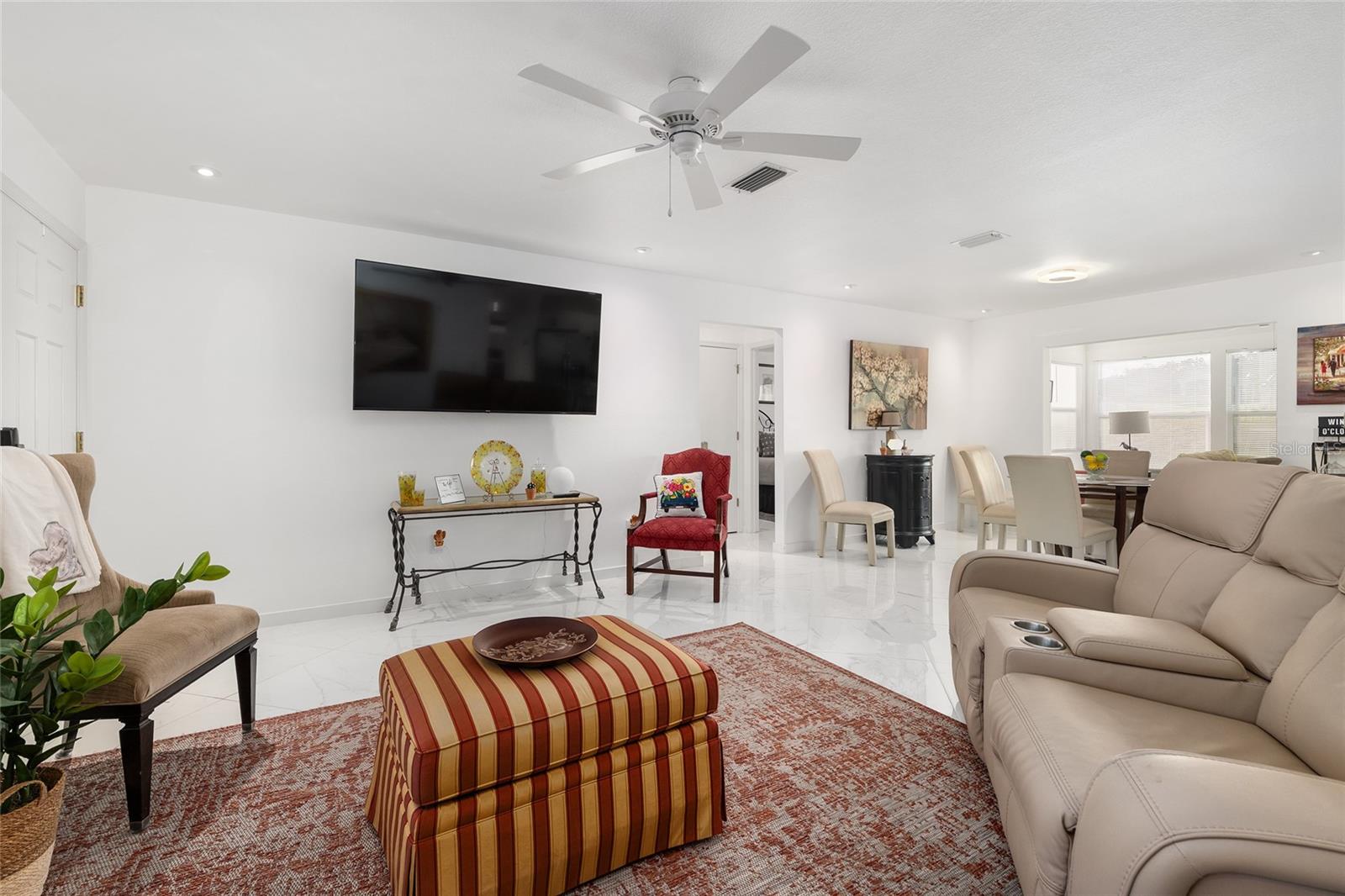 VILLAGES/MAIRON COUNTY UN 52 - Residential