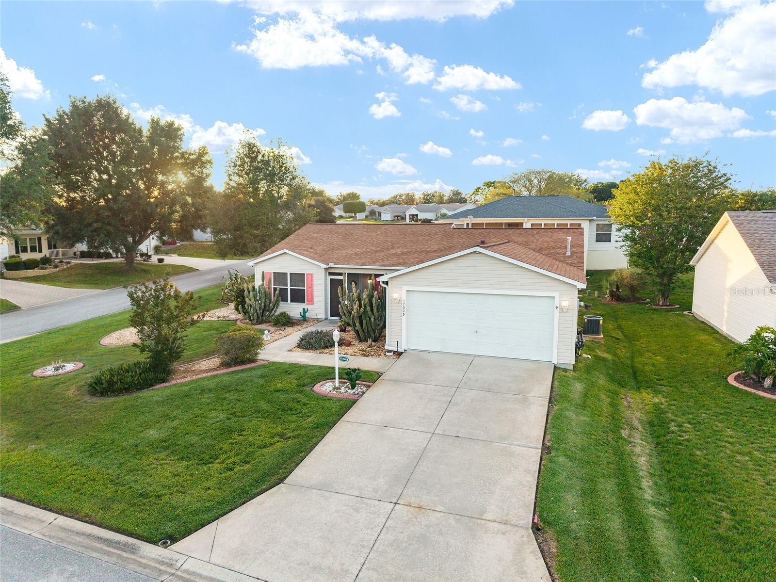 VILLAGES/MAIRON COUNTY UN 52 - Residential