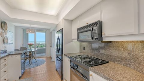 A home in LONGBOAT KEY