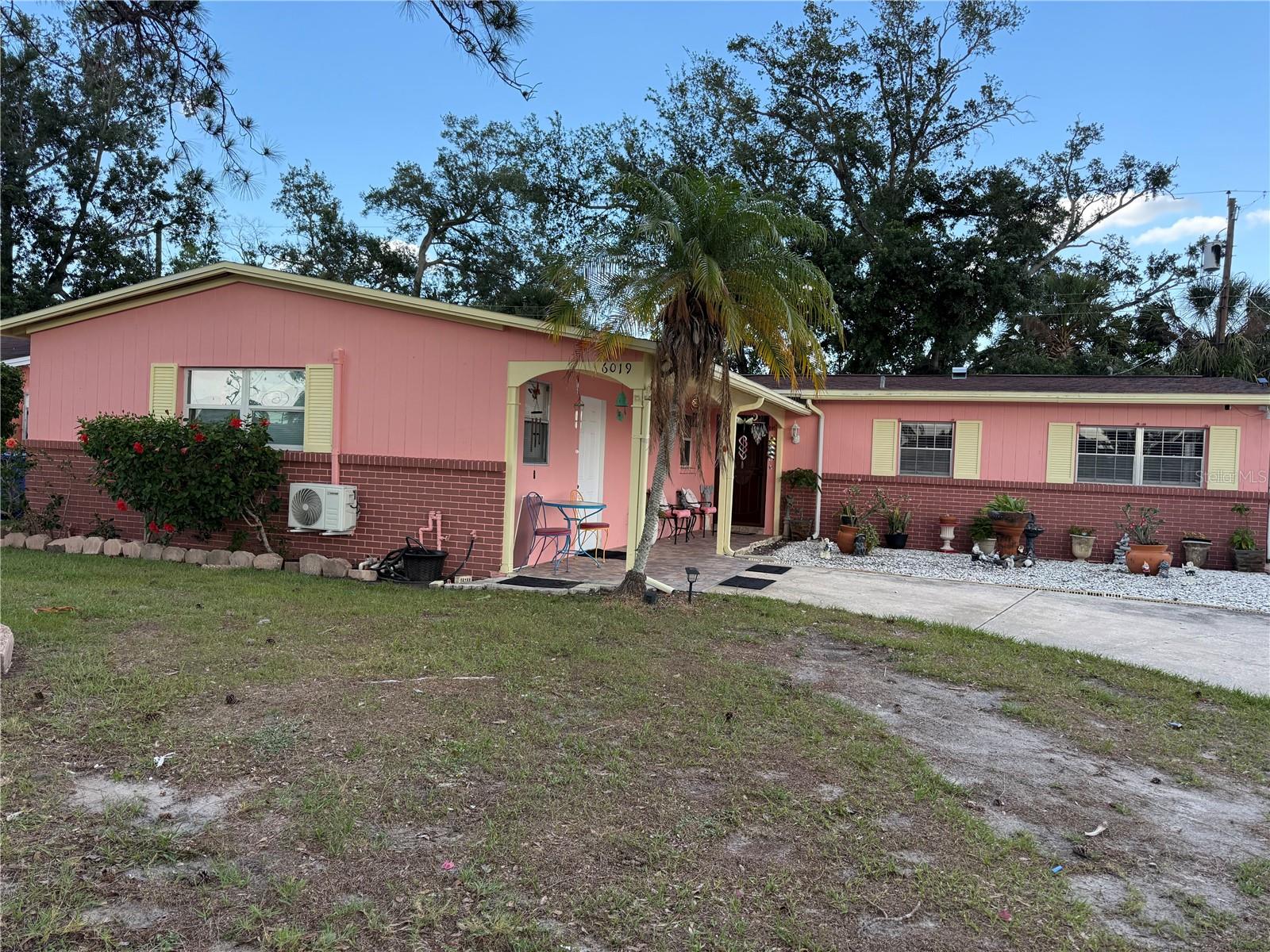 6019 ROSEWOOD DRIVE