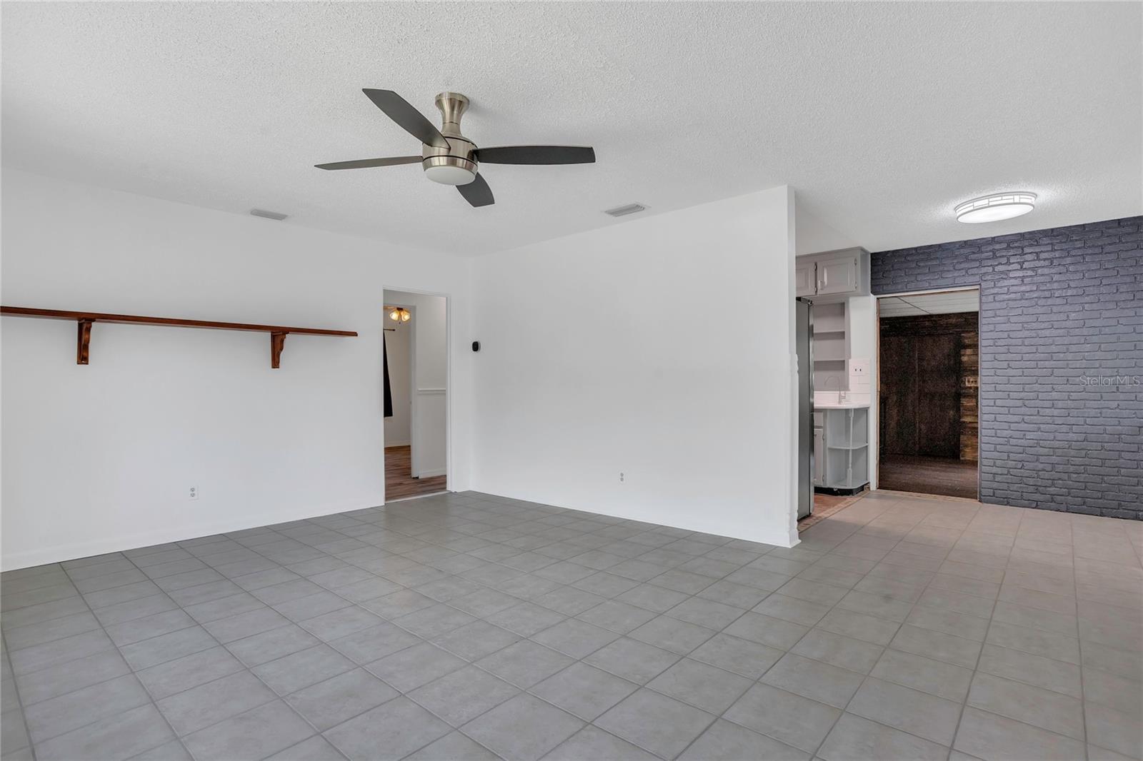 317 S 8TH STREET