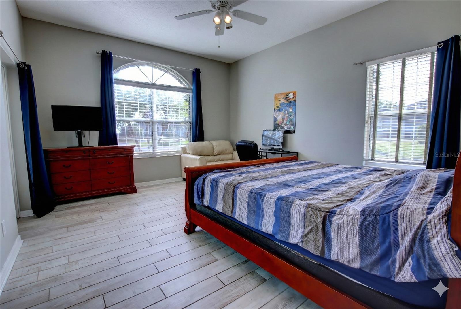 BRIGHT WATER PLACE PH 3 - Residential