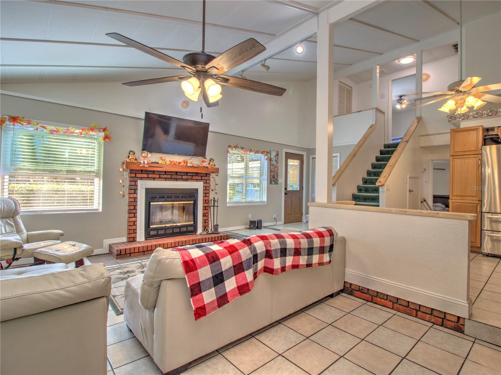 EUREKA SHORES - Residential