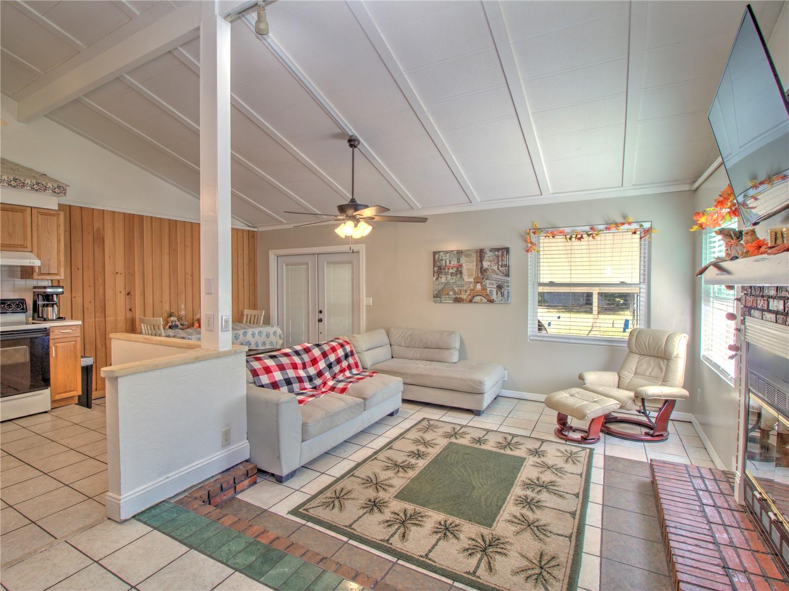 EUREKA SHORES - Residential