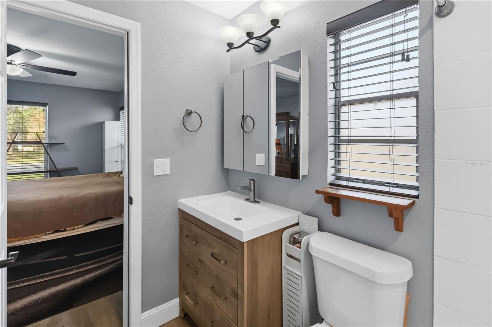 ROLLING WOODS - Residential