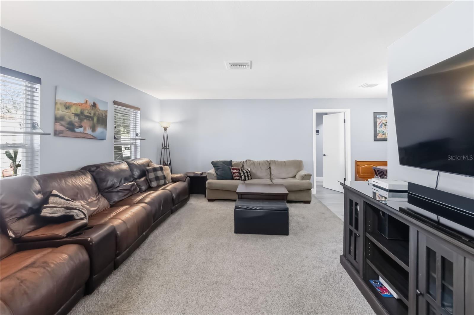 ROLLING WOODS - Residential