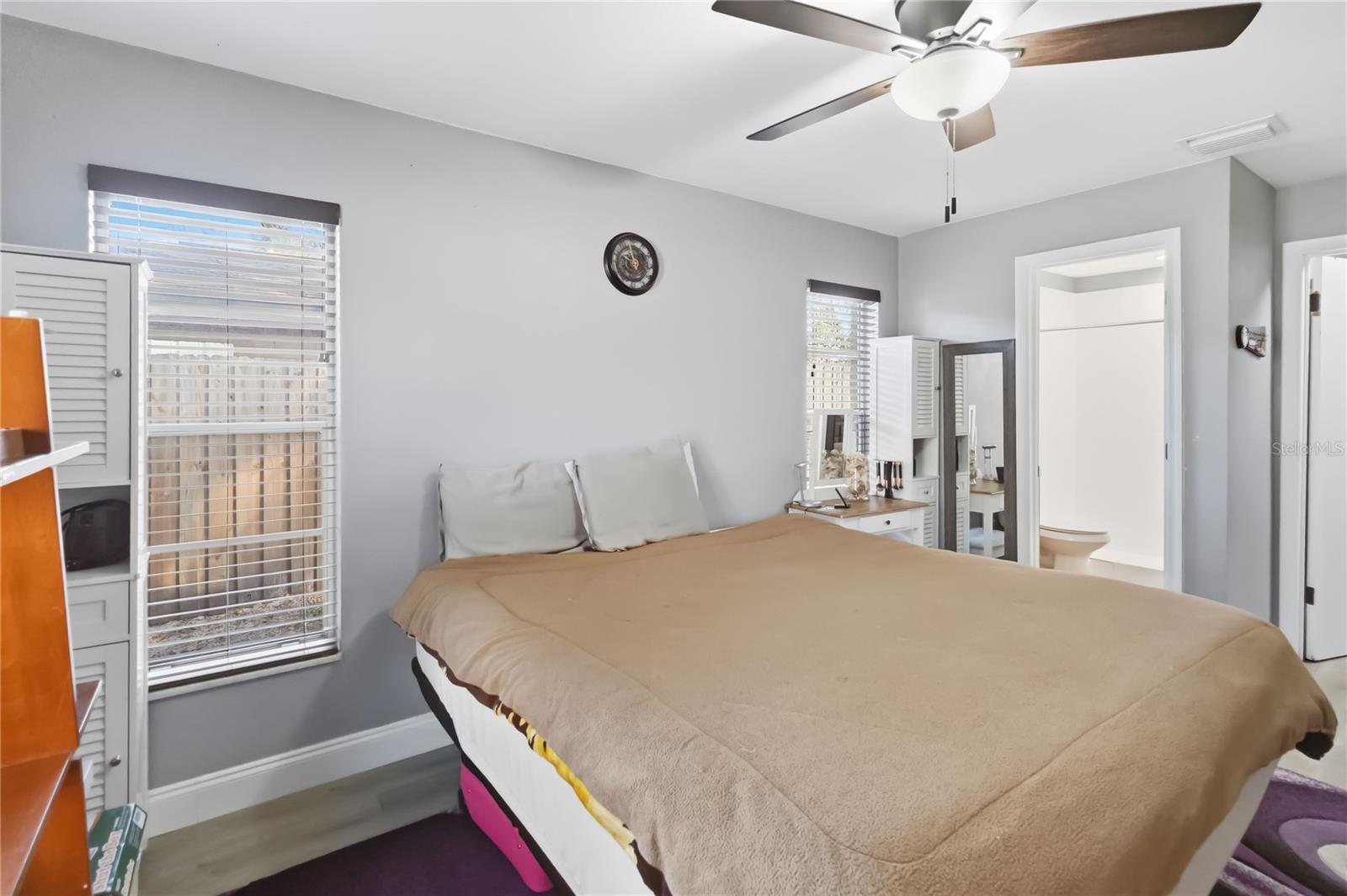 ROLLING WOODS - Residential