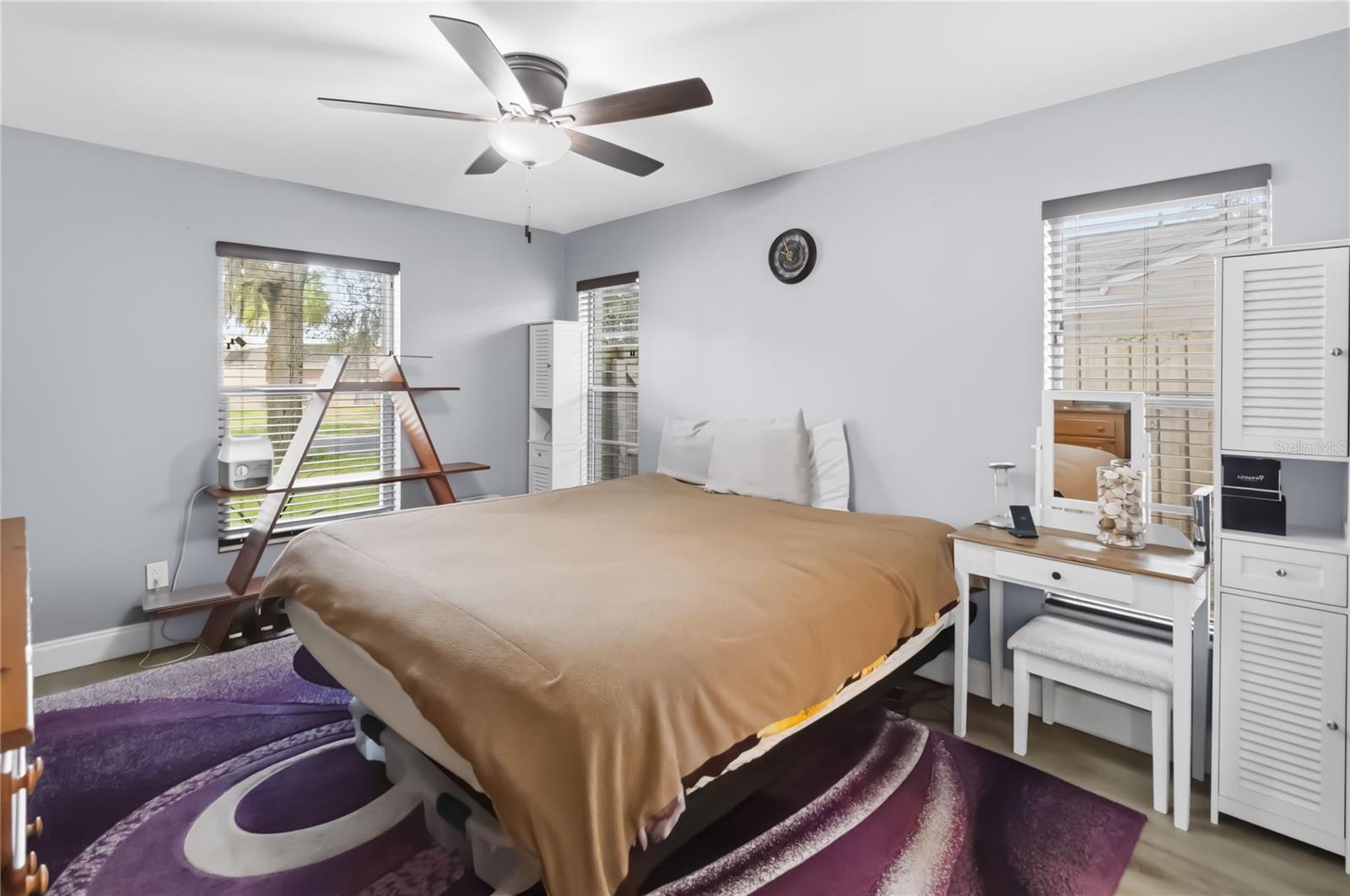 ROLLING WOODS - Residential