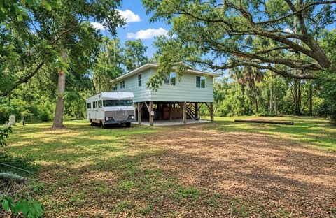 Photo of 707 George Street S, Tarpon Springs, FL 34688 (MLS # TB8528714)