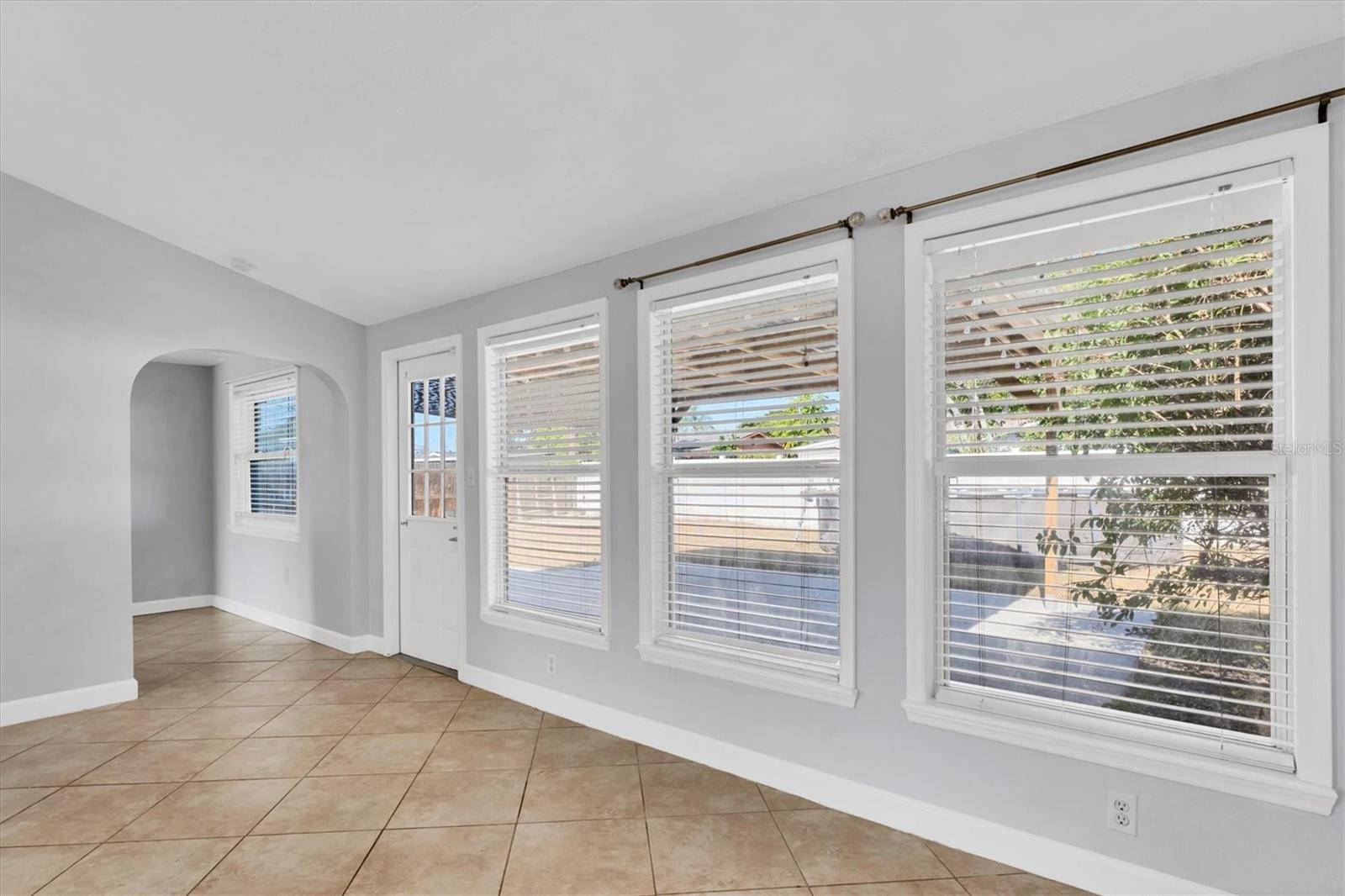 TANGELO PARK FIRST ADD - Residential