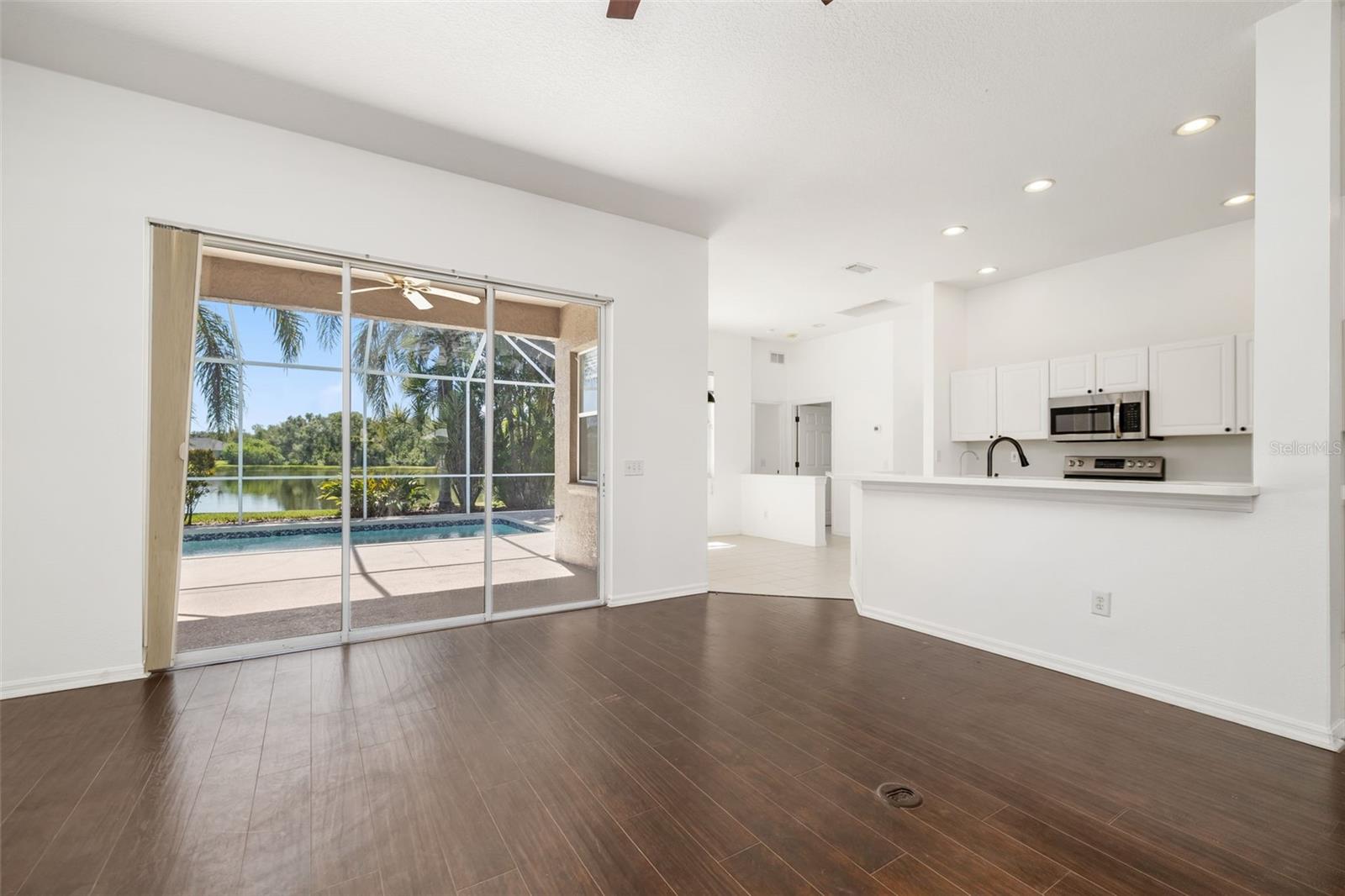 7813 CASTLEISLAND DRIVE