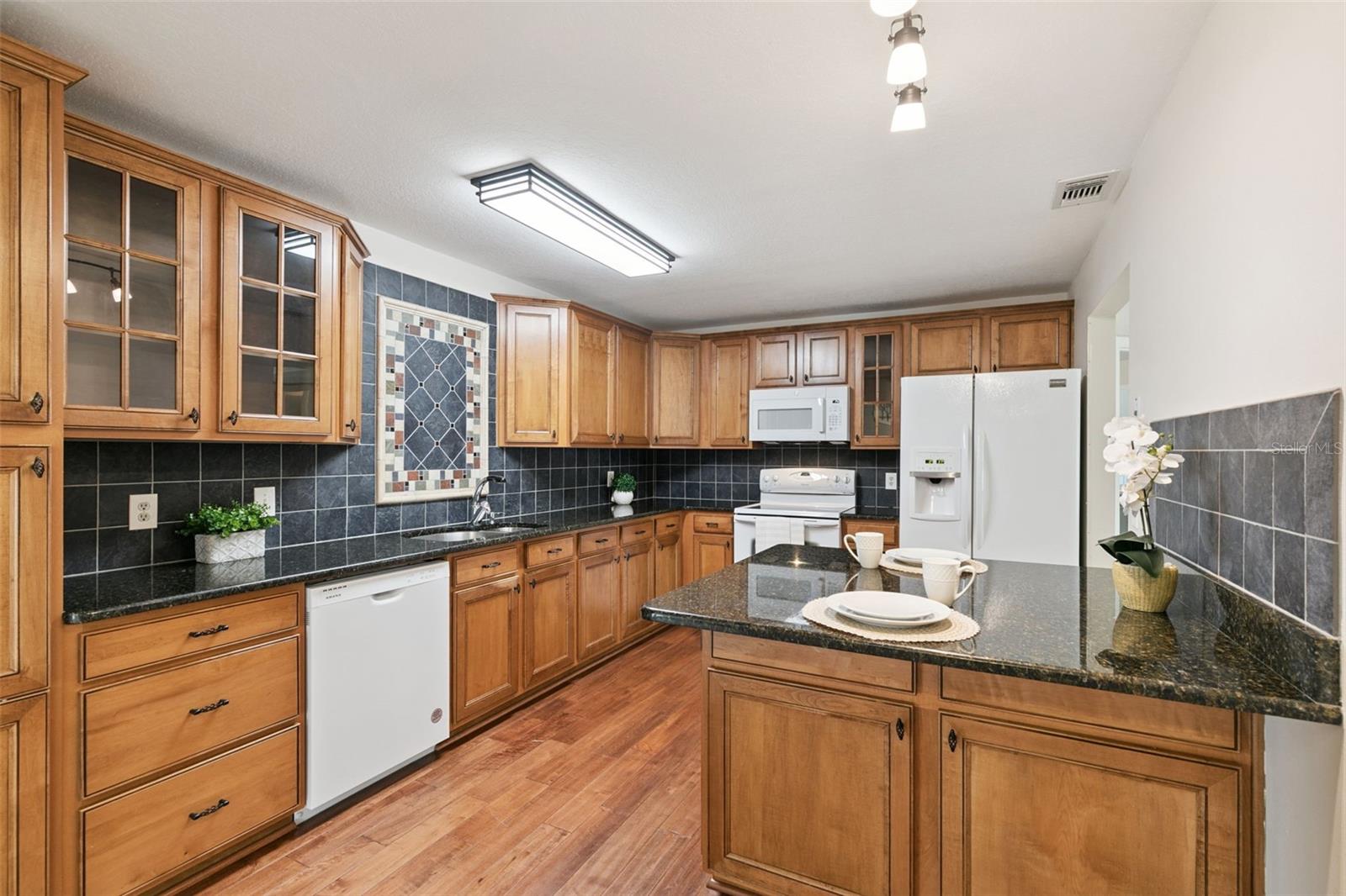 BIG OAKS - Residential