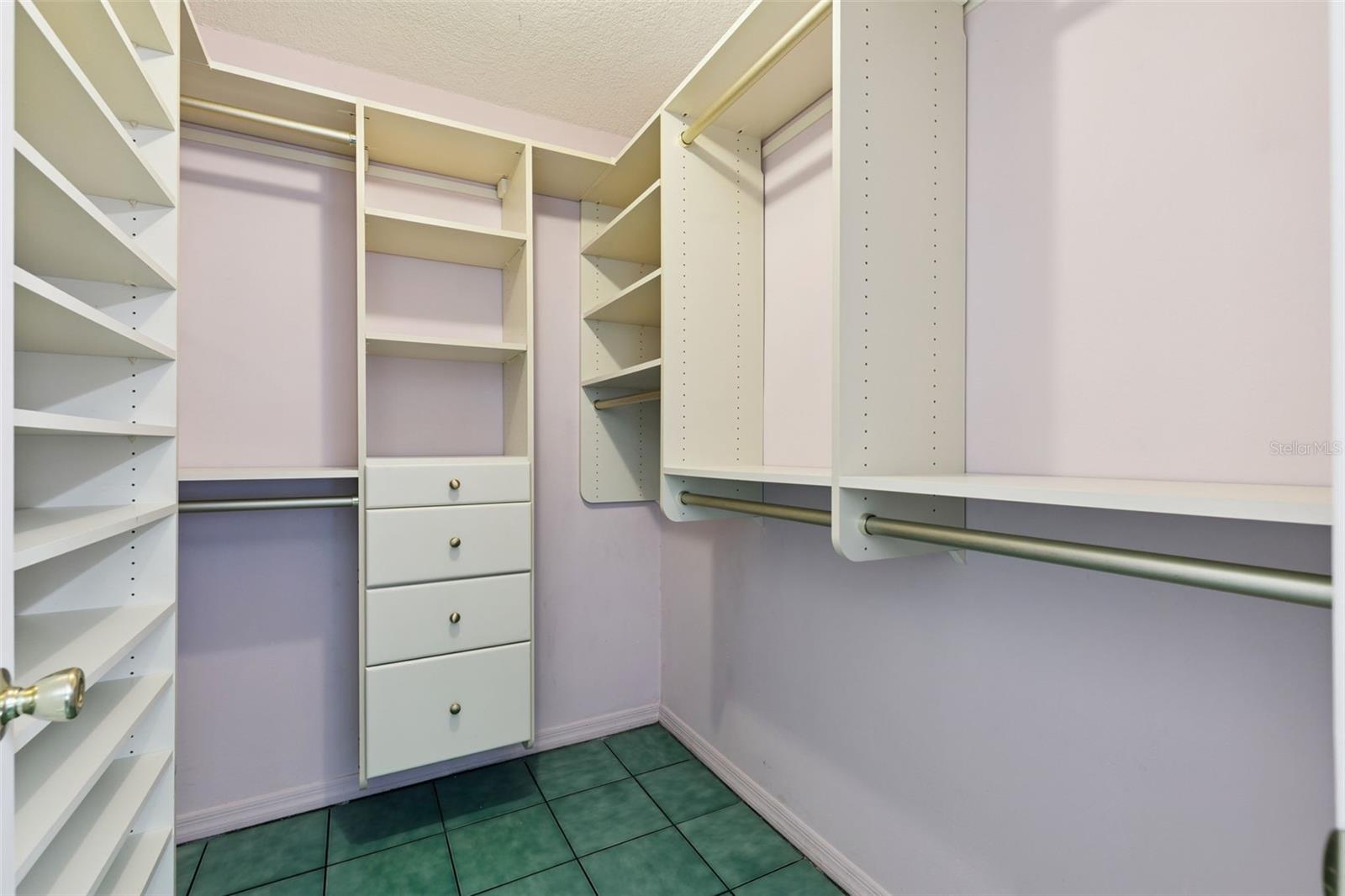 BIG OAKS - Residential