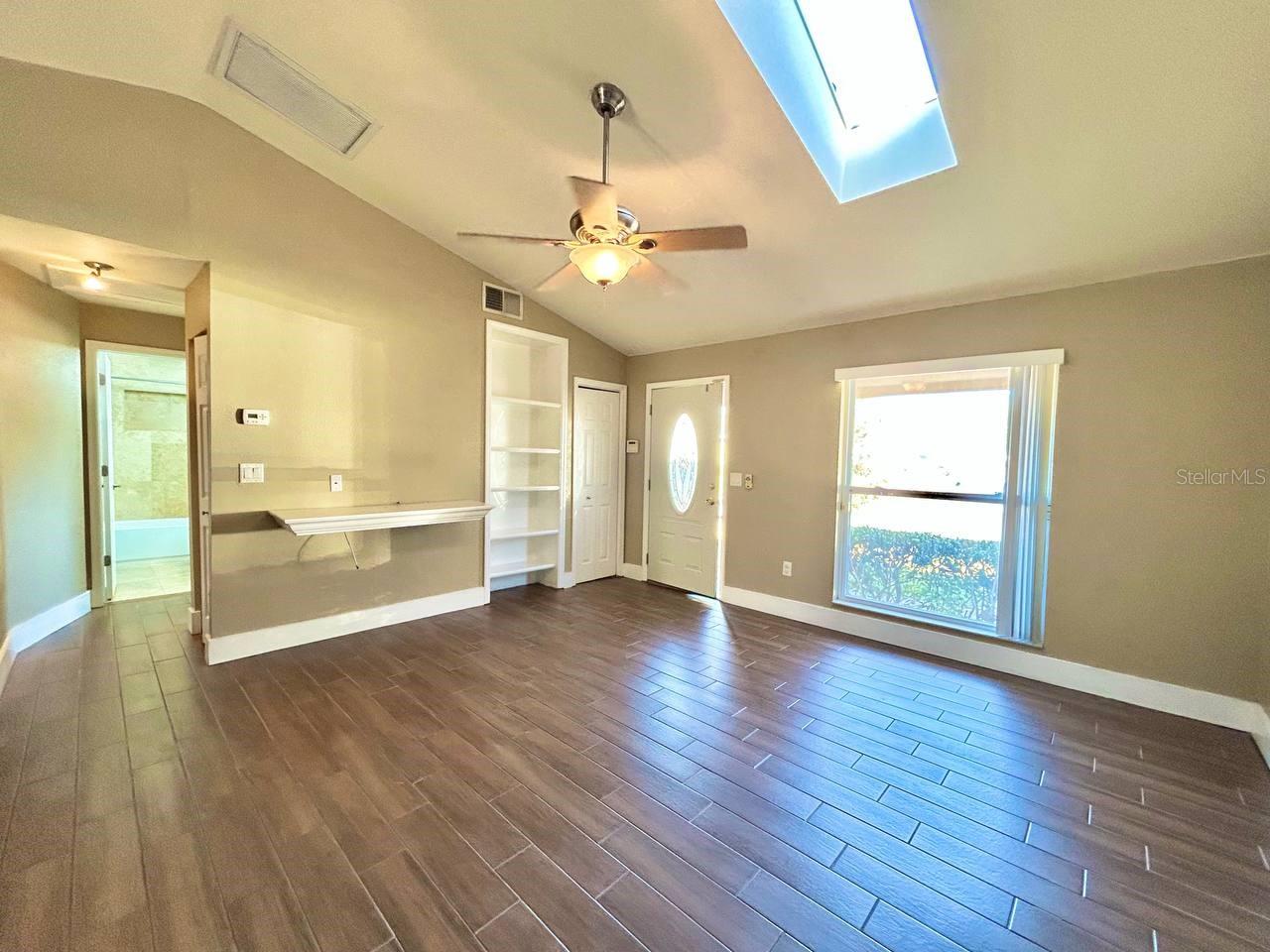 SEVEN SPGS HOMES - Residential Lease