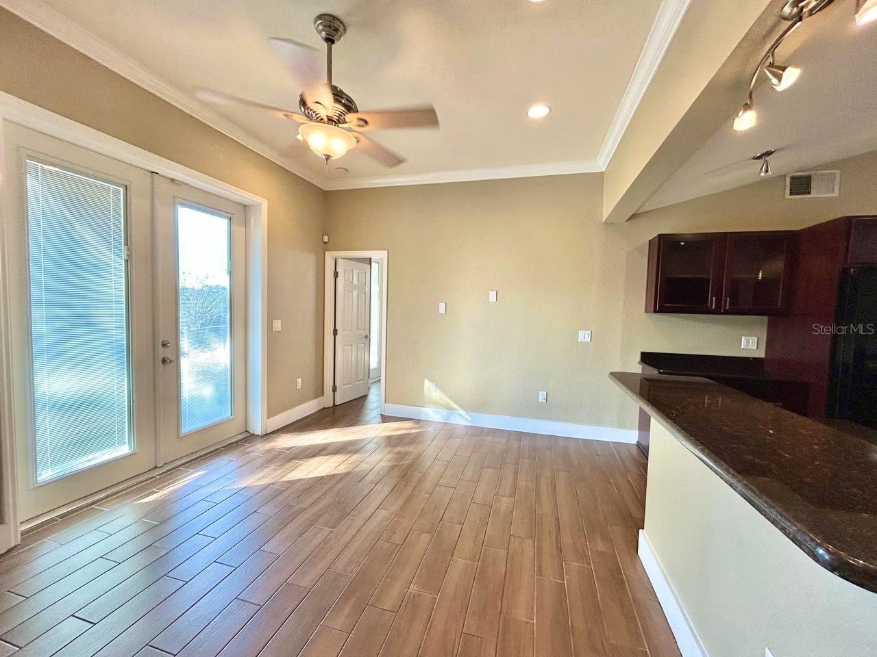 SEVEN SPGS HOMES - Residential Lease