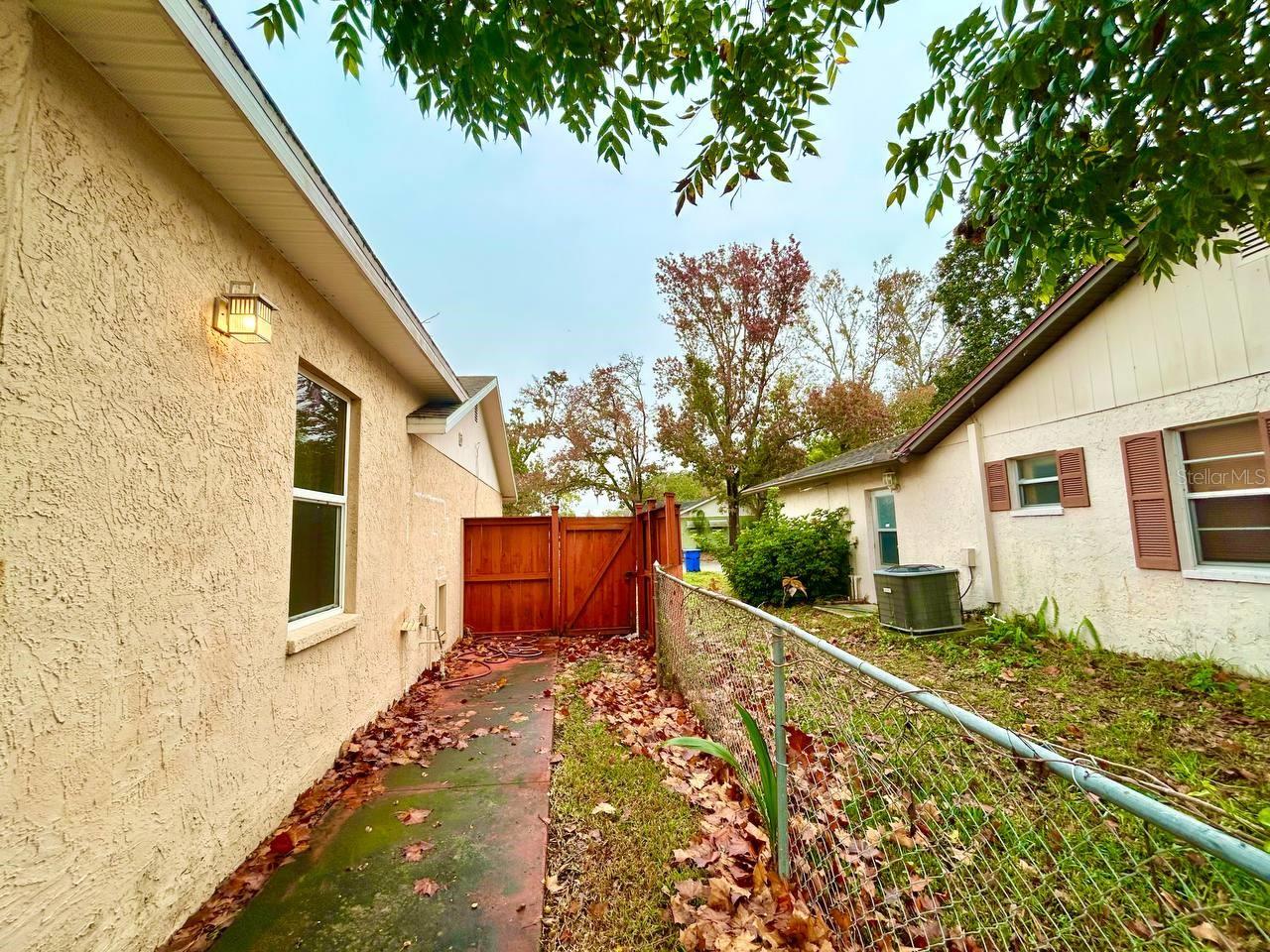 SEVEN SPGS HOMES - Residential Lease