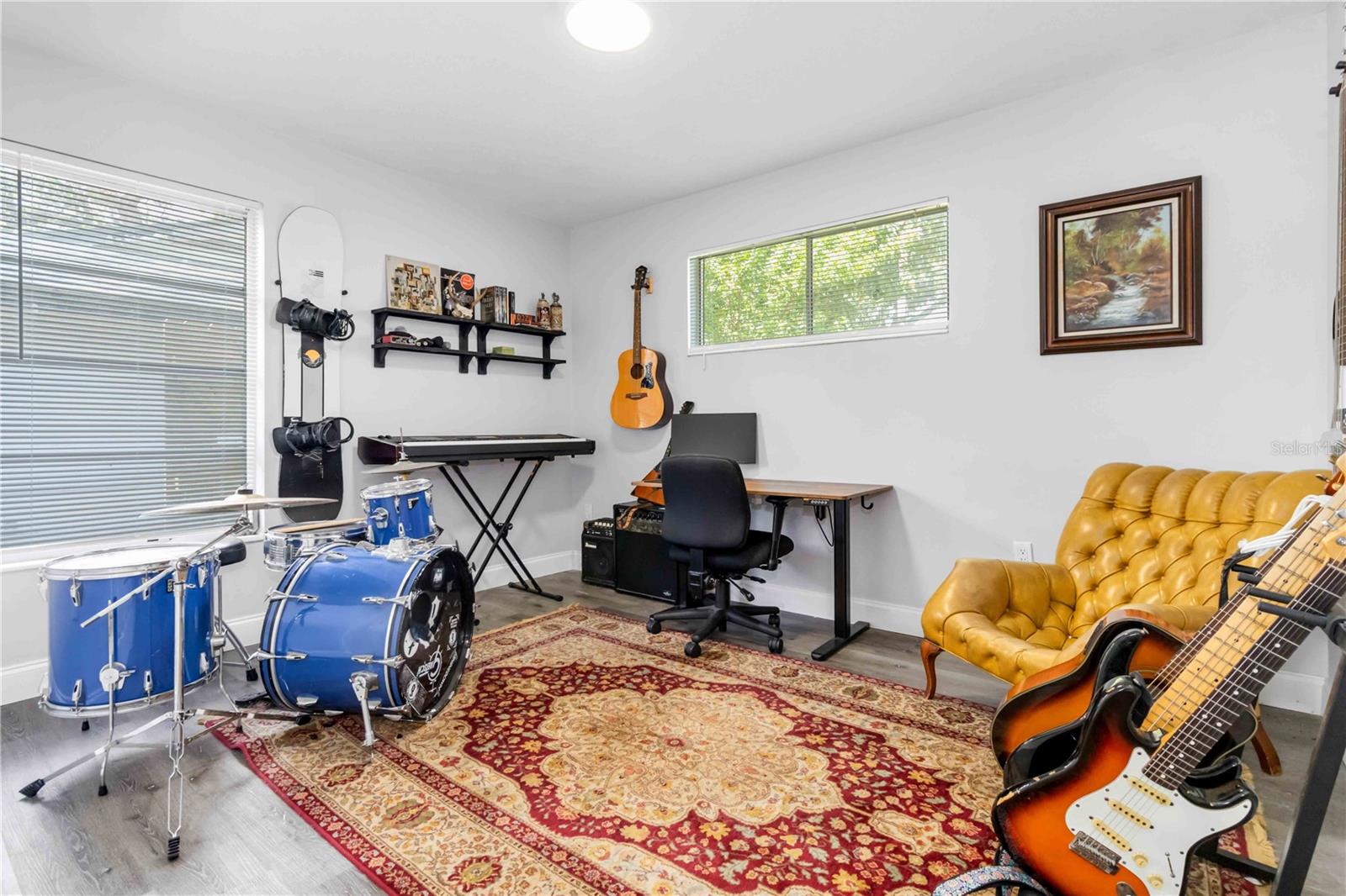 TROPICAL GARDENS - Residential