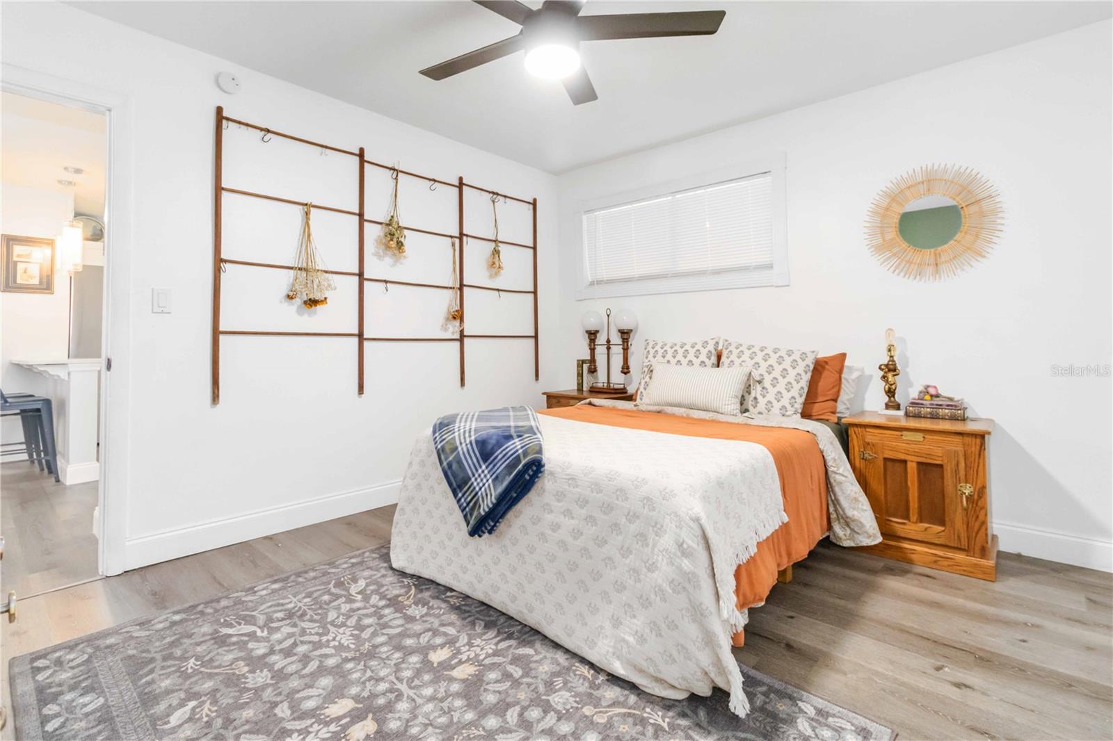 TROPICAL GARDENS - Residential