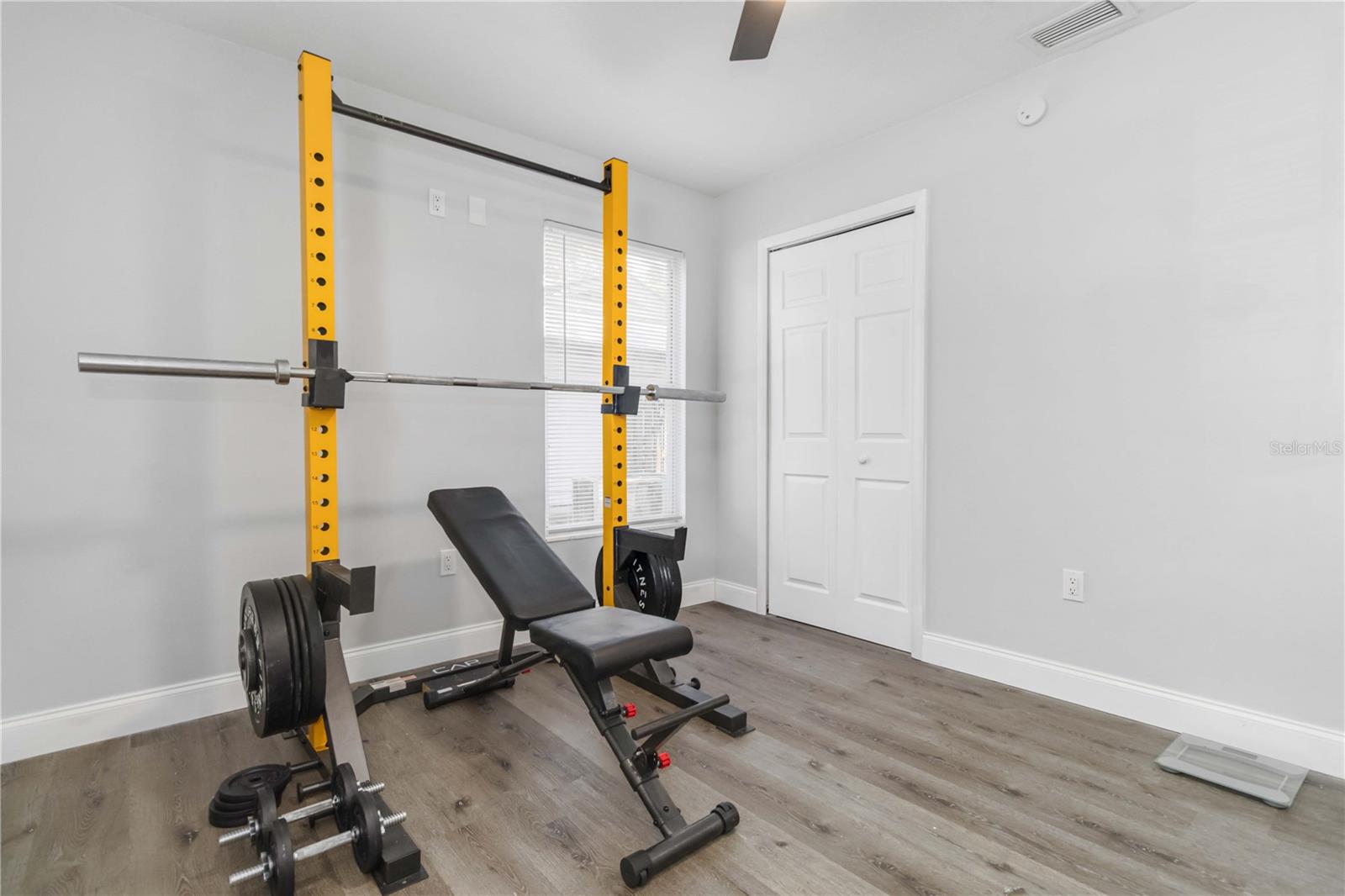 TROPICAL GARDENS - Residential