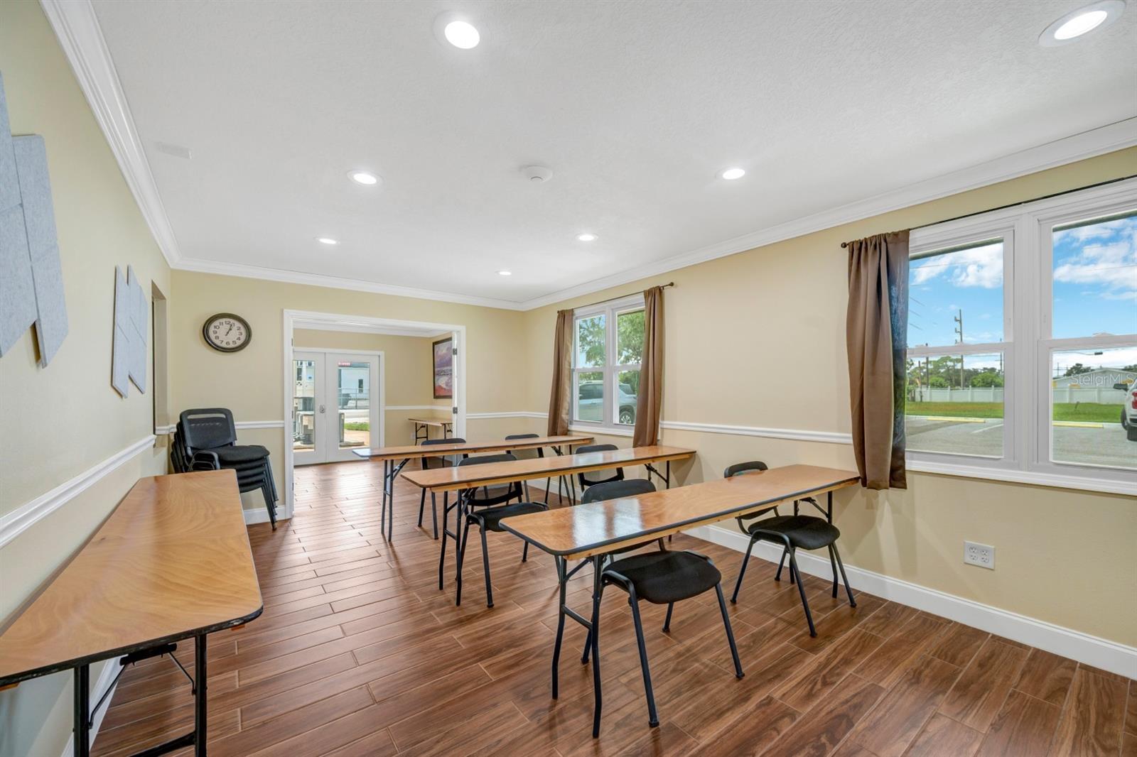 RUSKIN CITY MAP OF - Commercial Lease